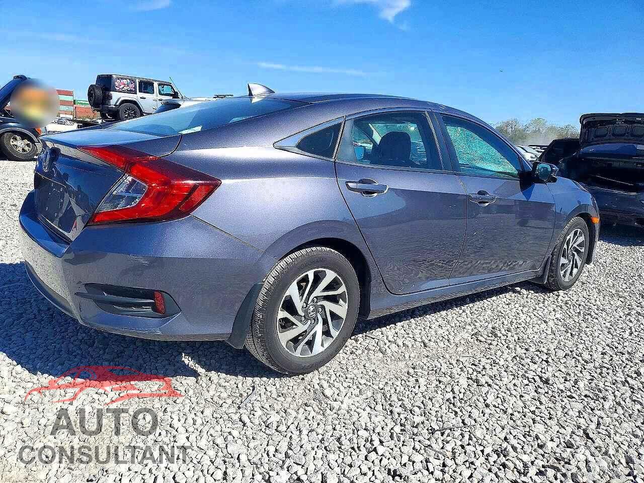 HONDA CIVIC 2017 - 19XFC2F78HE021618