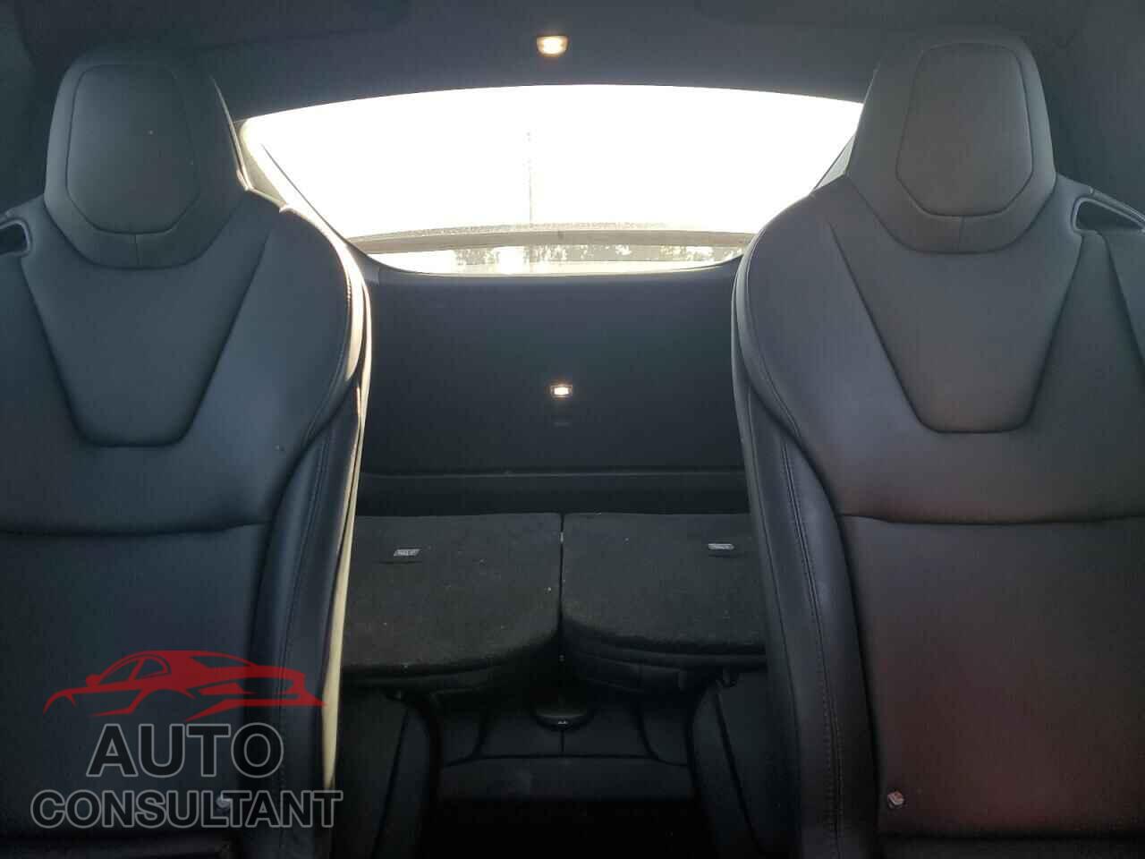 TESLA MODEL X 2017 - 5YJXCBE21HF067067
