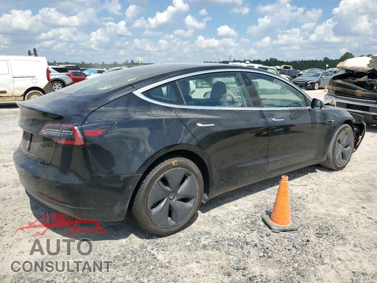 TESLA MODEL 3 2020 - 5YJ3E1EA5LF738937