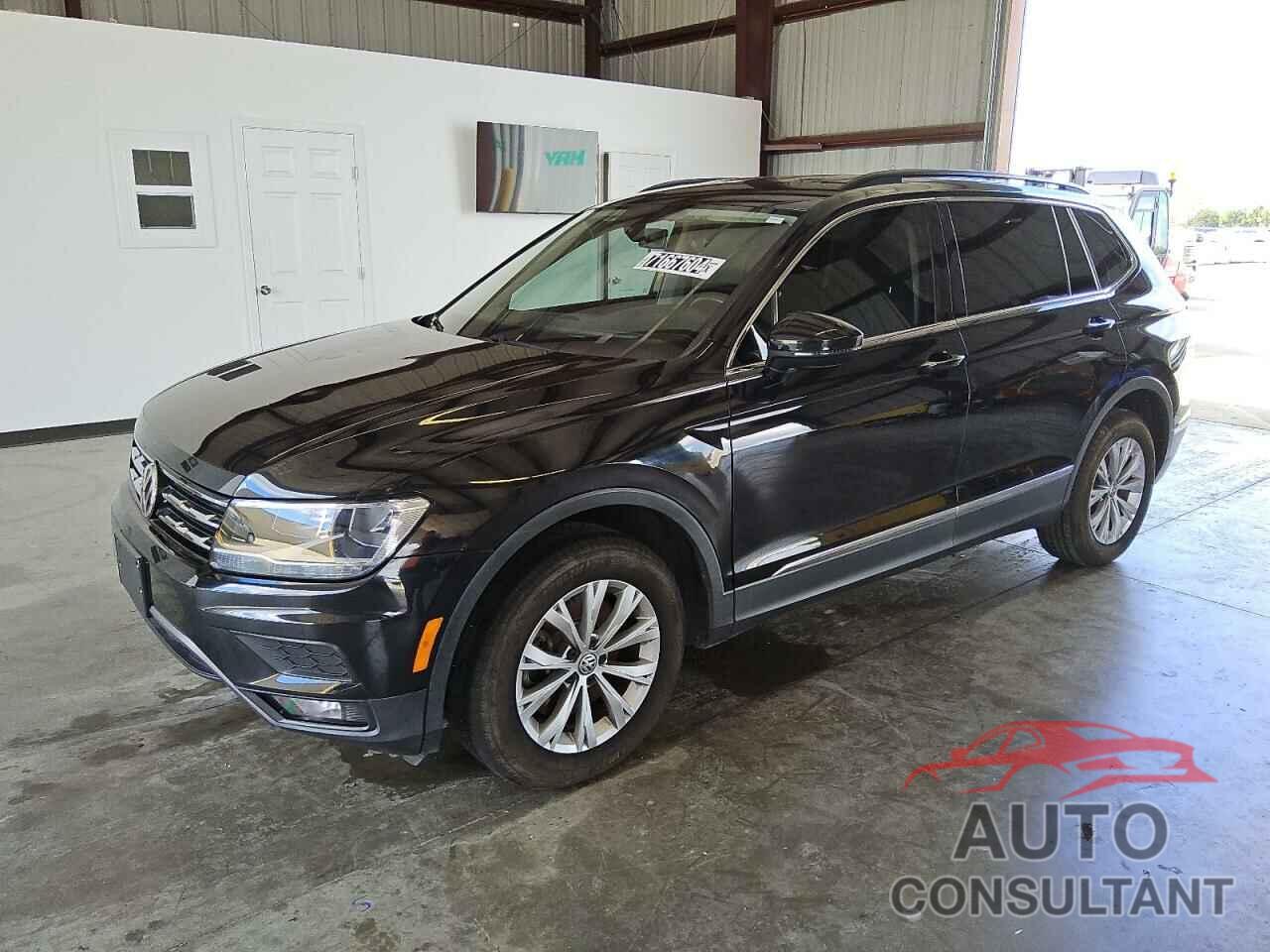 VOLKSWAGEN TIGUAN 2018 - 3VV2B7AX0JM001799