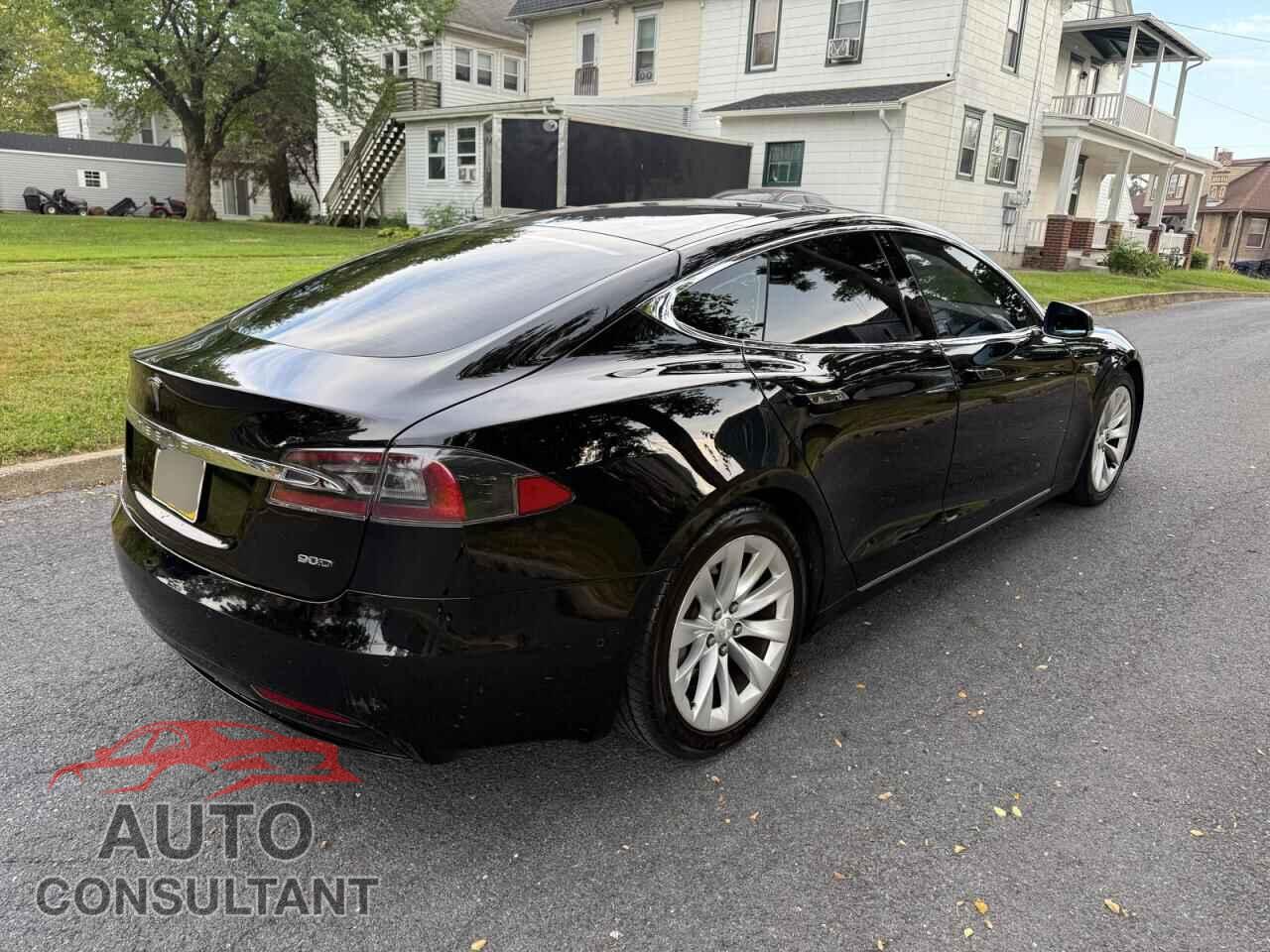 TESLA MODEL S 2016 - 5YJSA1E23GF137466