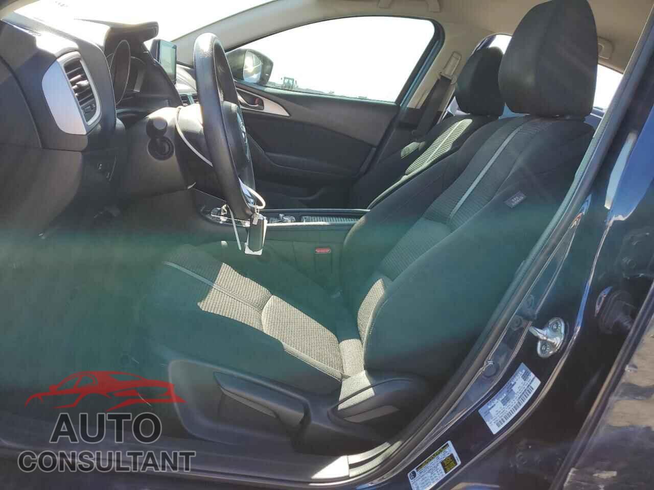 MAZDA 3 2017 - 3MZBN1U76HM157478