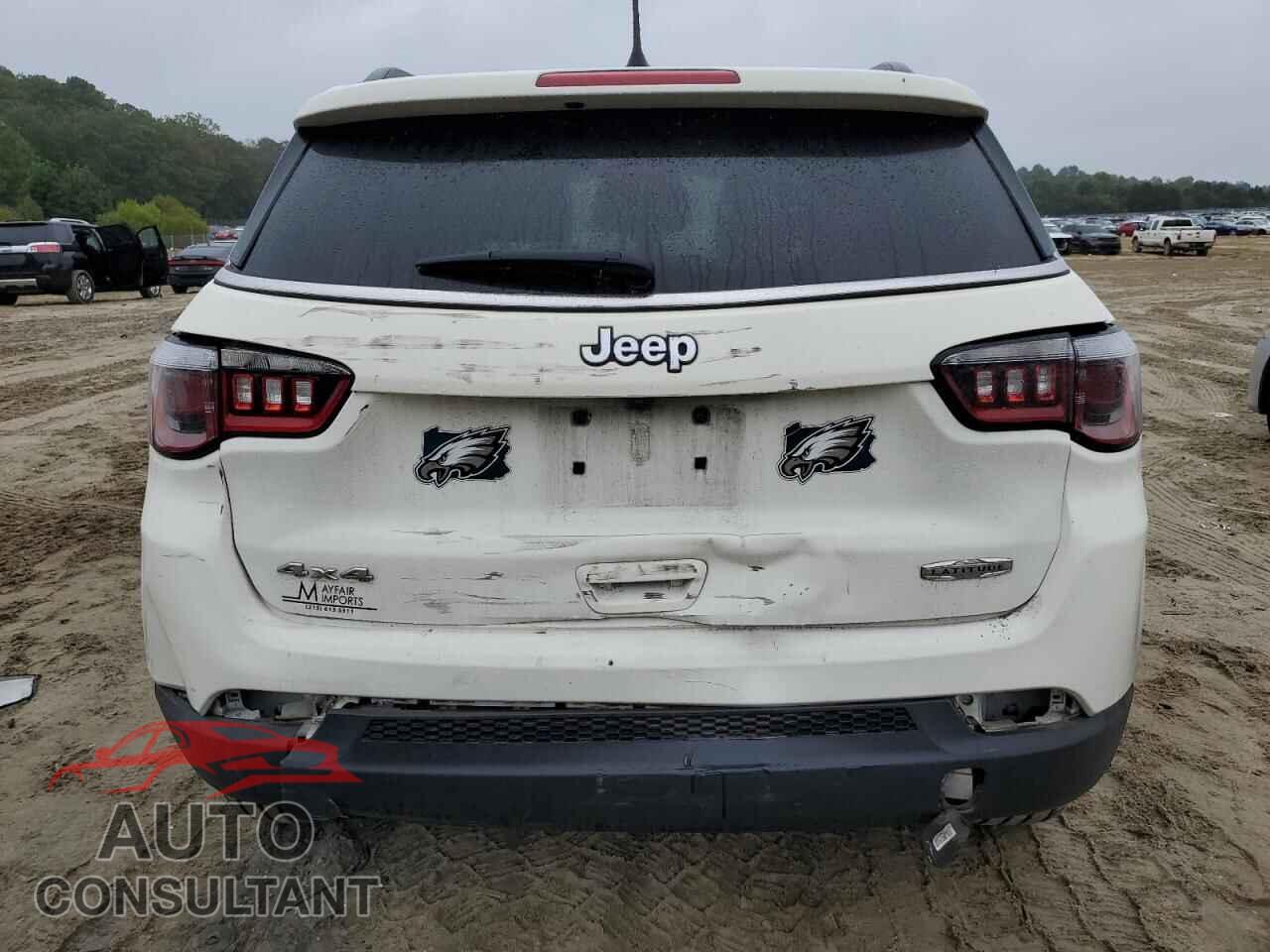 JEEP COMPASS 2018 - 3C4NJDBB8JT313665