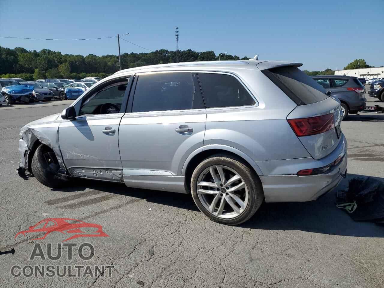 AUDI Q7 2018 - WA1VAAF77JD023535