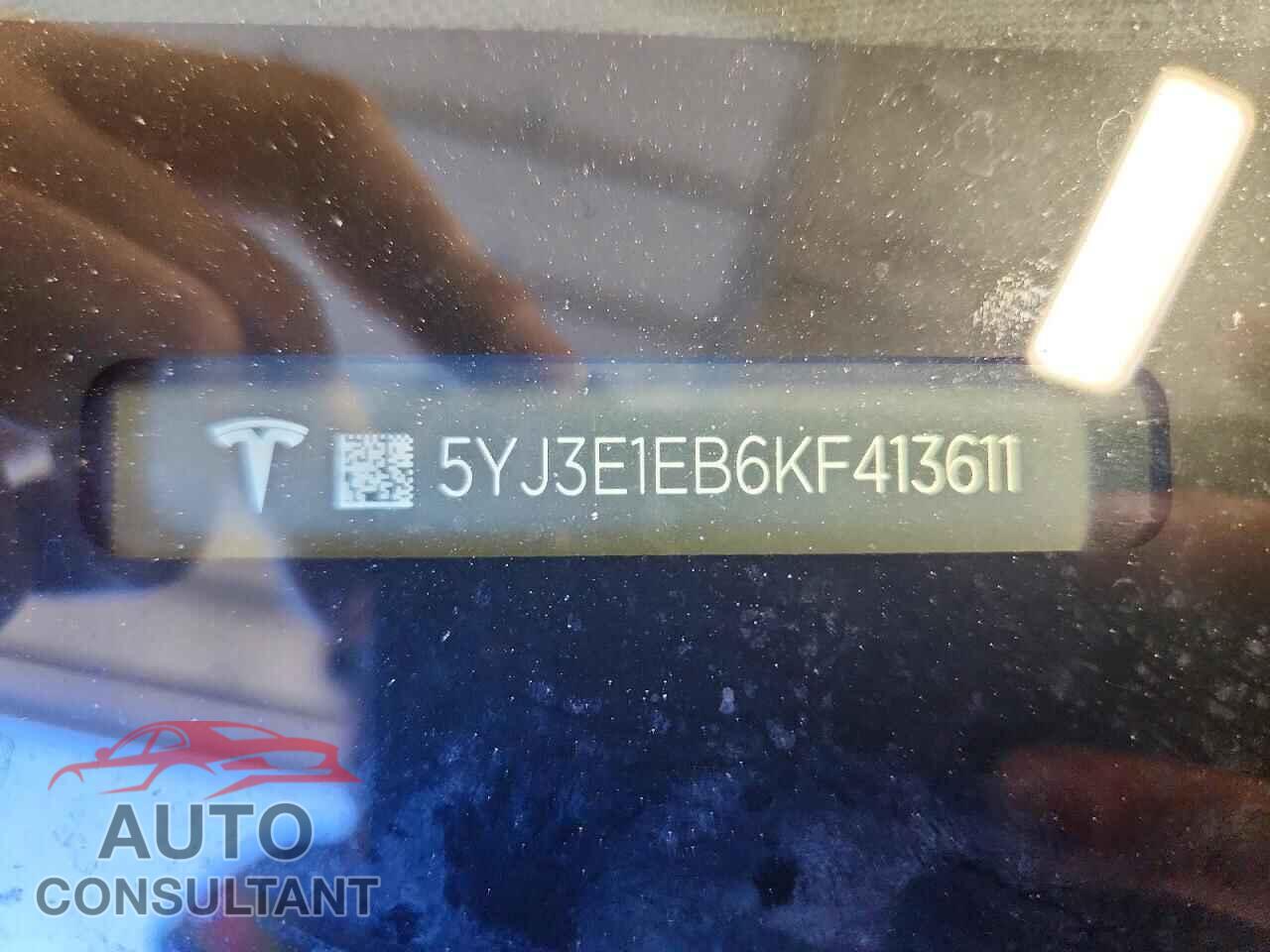 TESLA MODEL 3 2019 - 5YJ3E1EB6KF413611