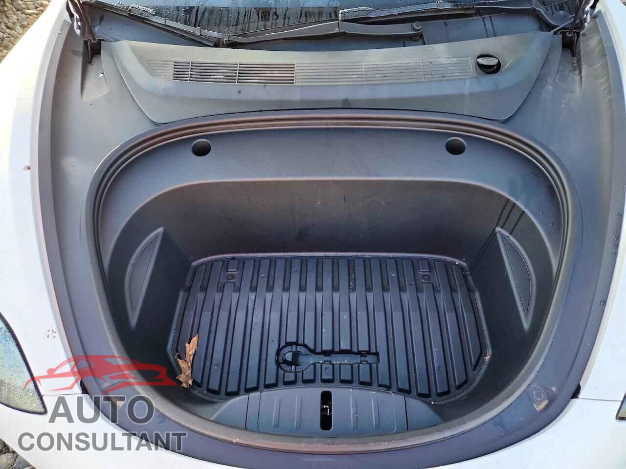 TESLA MODEL 3 2023 - 5YJ3E1EAXPF396214