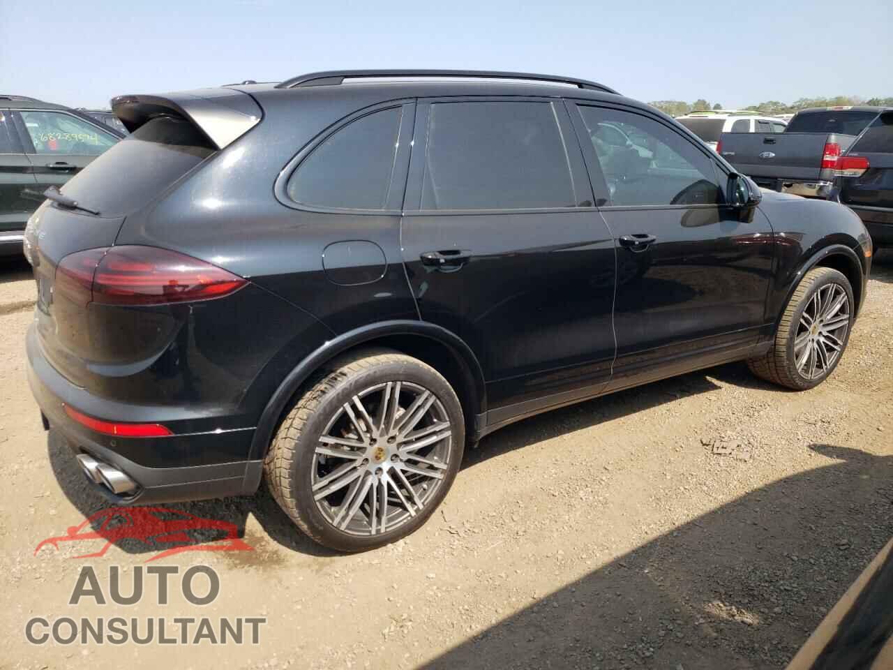 PORSCHE CAYENNE 2018 - WP1AB2A23JLA61108