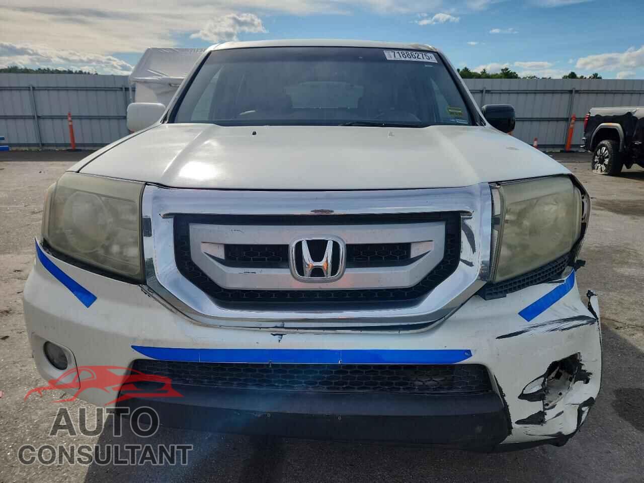 HONDA PILOT 2011 - 5FNYF3H94BB029768