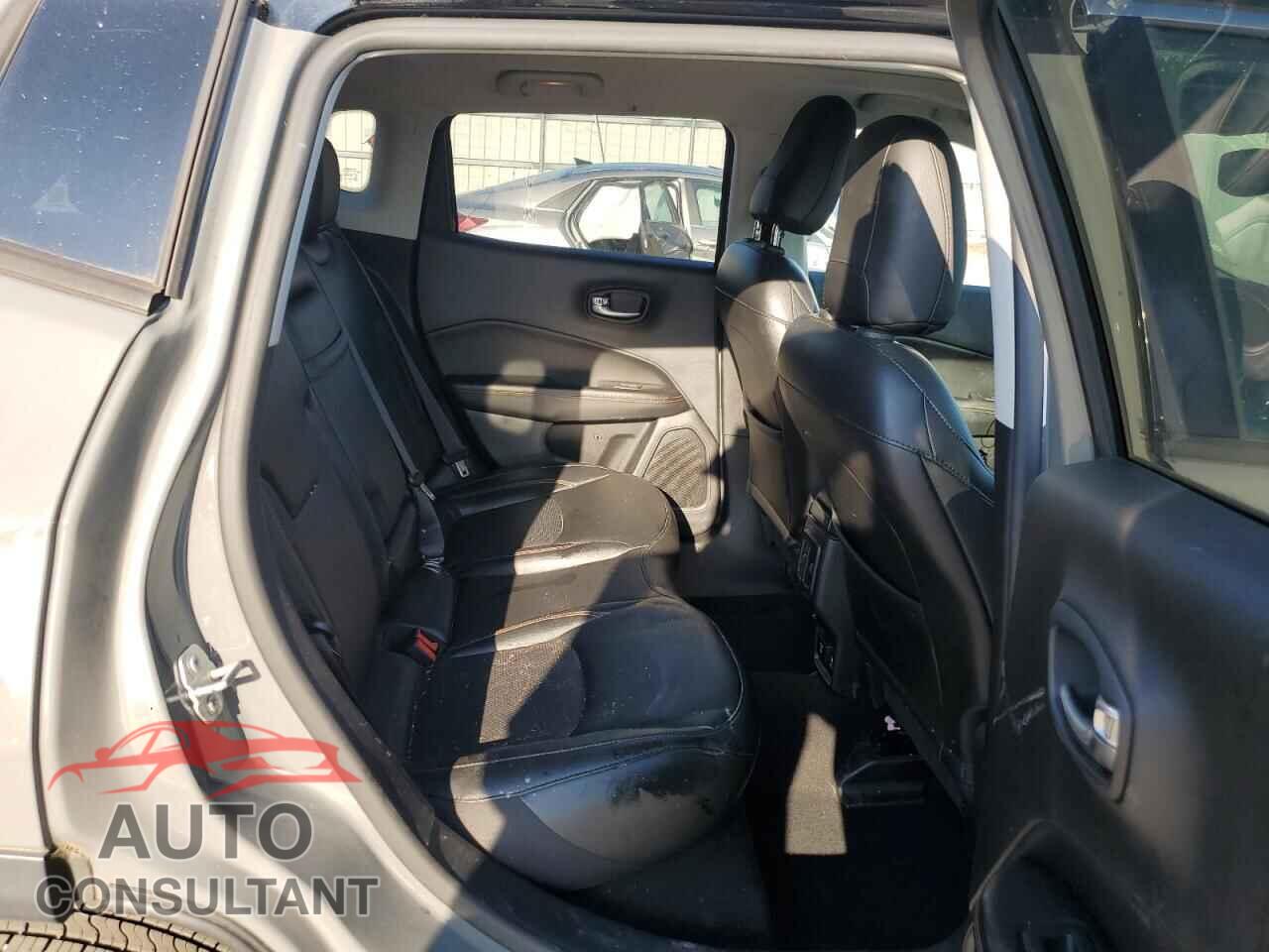 JEEP COMPASS 2019 - 3C4NJDCBXKT674489