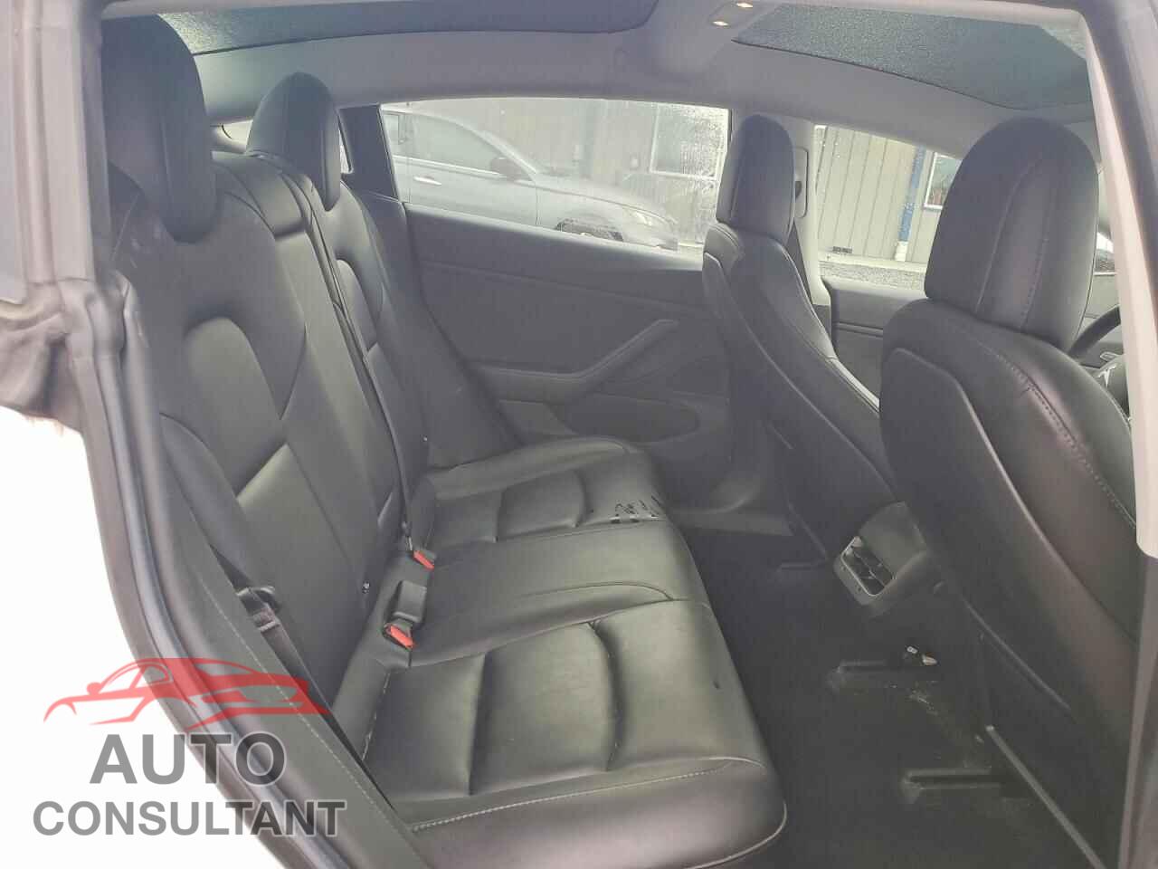 TESLA MODEL 3 2018 - 5YJ3E1EA5JF044844