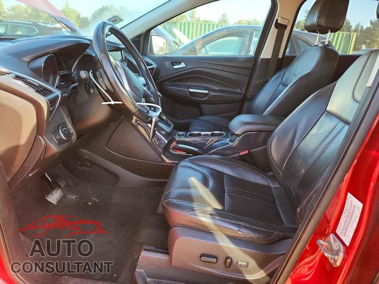 FORD ESCAPE 2013 - 1FMCU0J99DUB37155