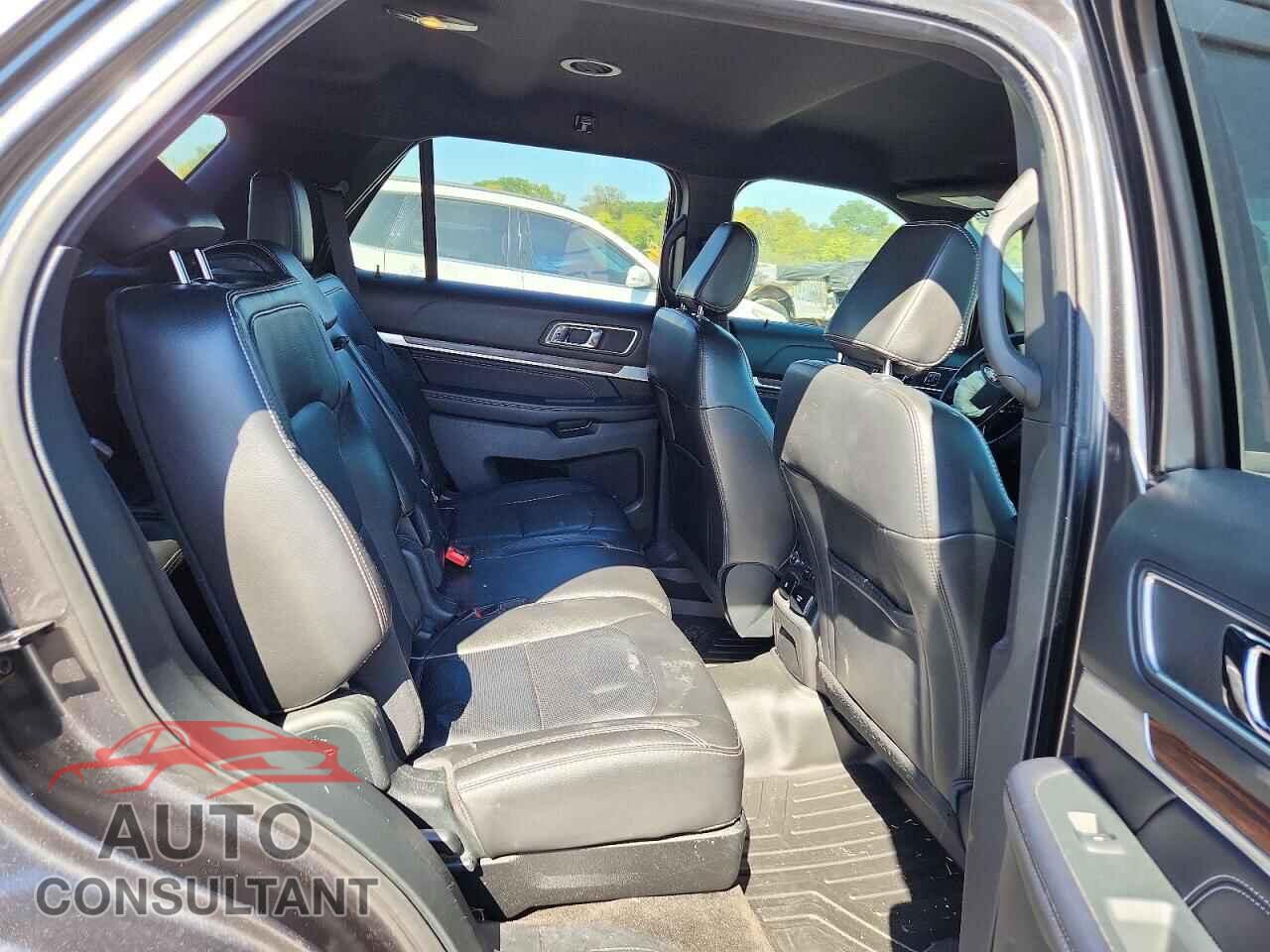 FORD EXPLORER 2018 - 1FM5K7F83JGB45401