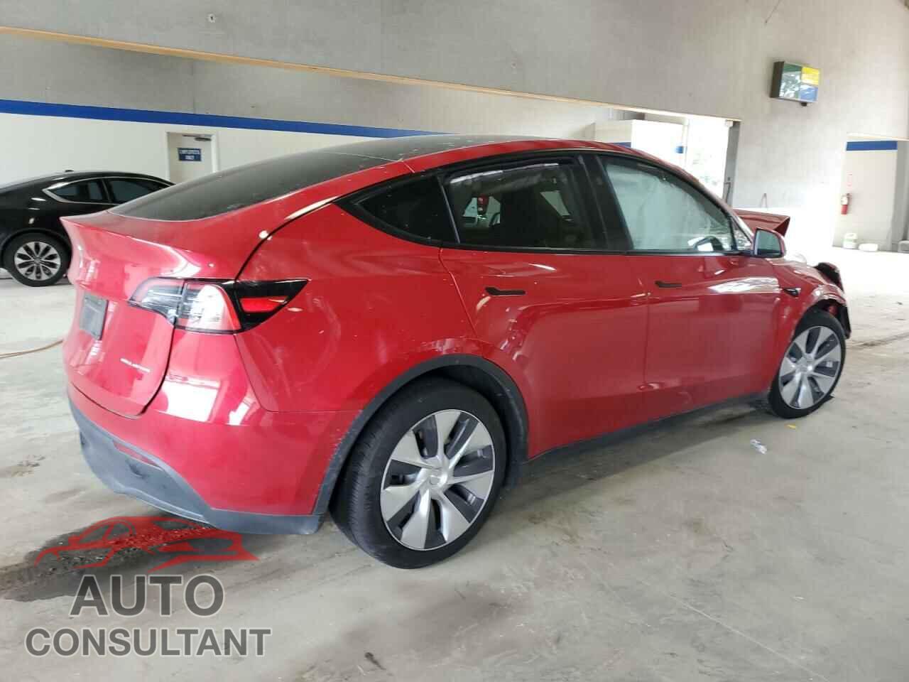 TESLA MODEL Y 2023 - 7SAYGAEEXPF797901