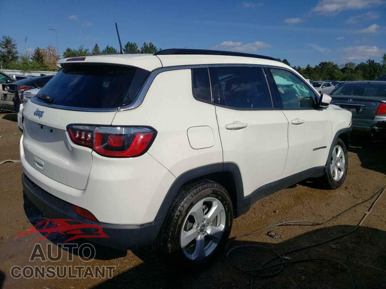 JEEP COMPASS 2018 - 3C4NJDBB2JT392461