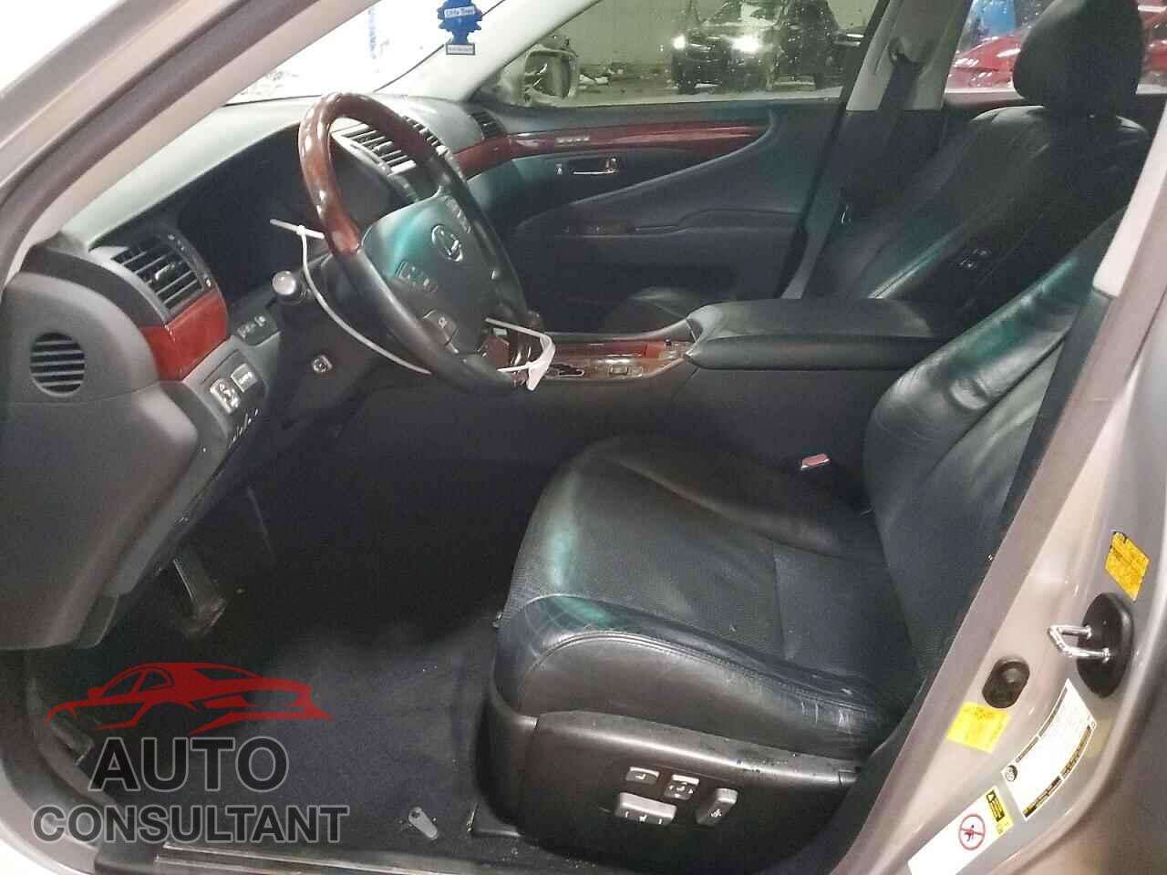LEXUS LS460 2011 - JTHBL5EF7B5106945