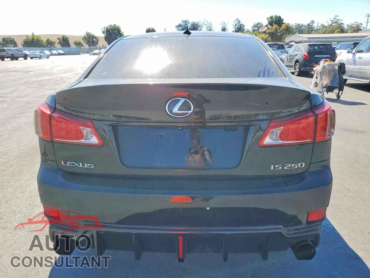 LEXUS IS 2011 - JTHBF5C26B5148739