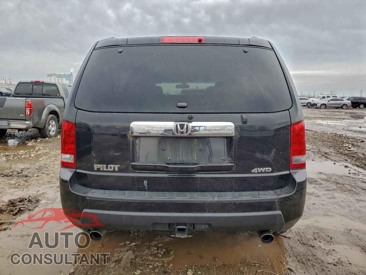 HONDA PILOT 2011 - 5FNYF4H49BB037536