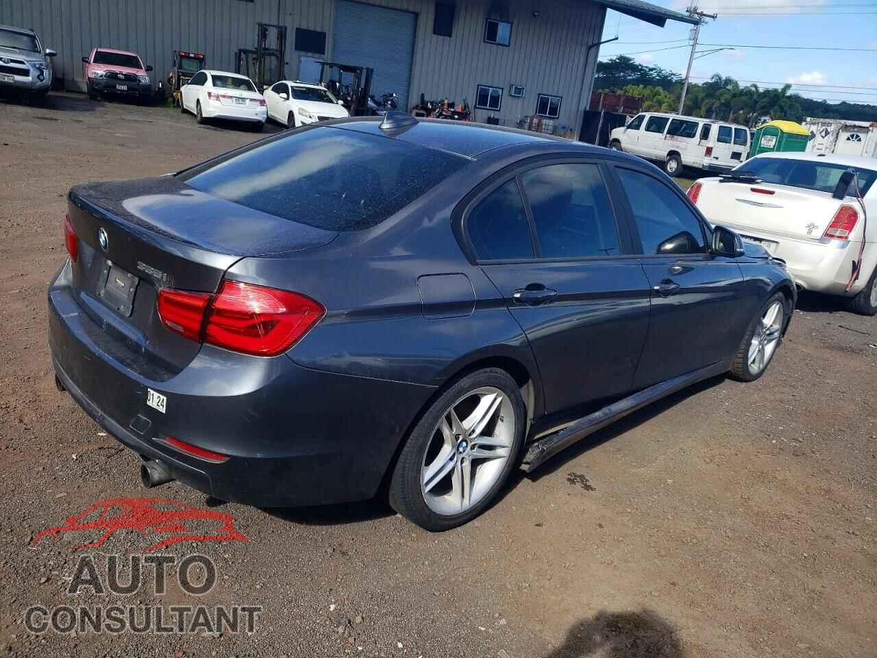 BMW 3 SERIES 2013 - WBA3A9C57DF475618