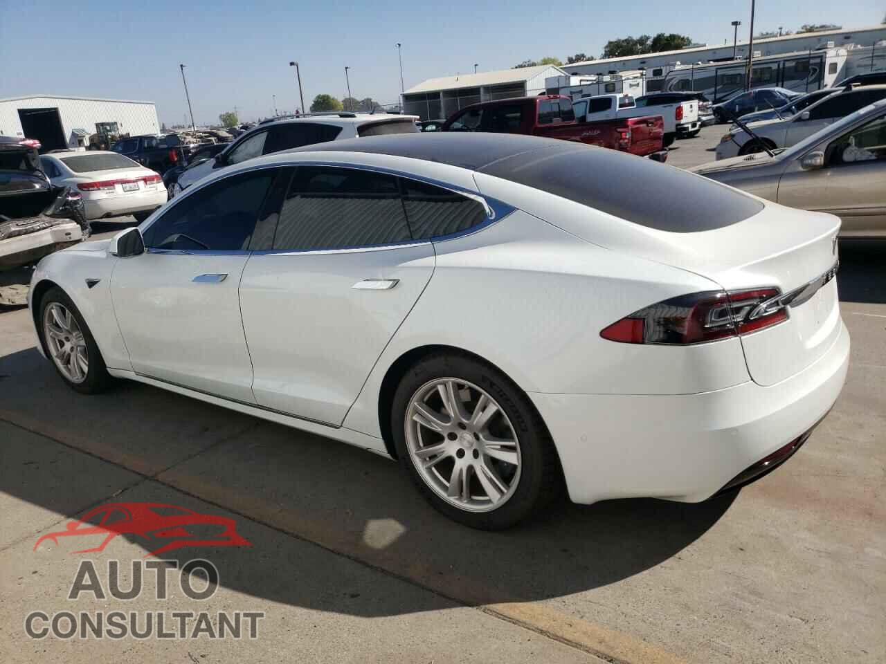 TESLA MODEL S 2020 - 5YJSA1E21LF399853