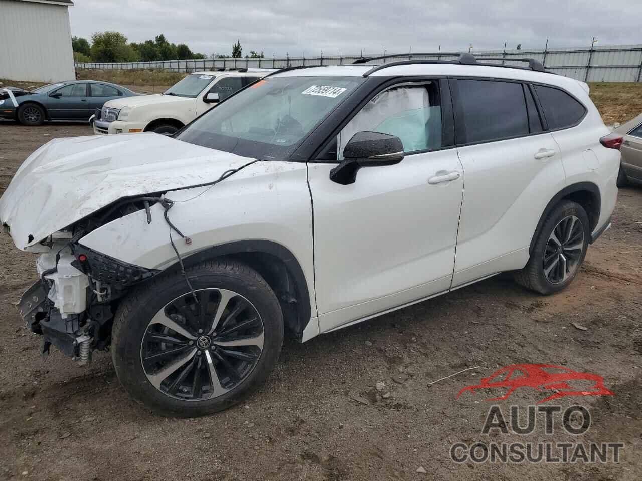 TOYOTA HIGHLANDER 2021 - 5TDJZRBH8MS103896