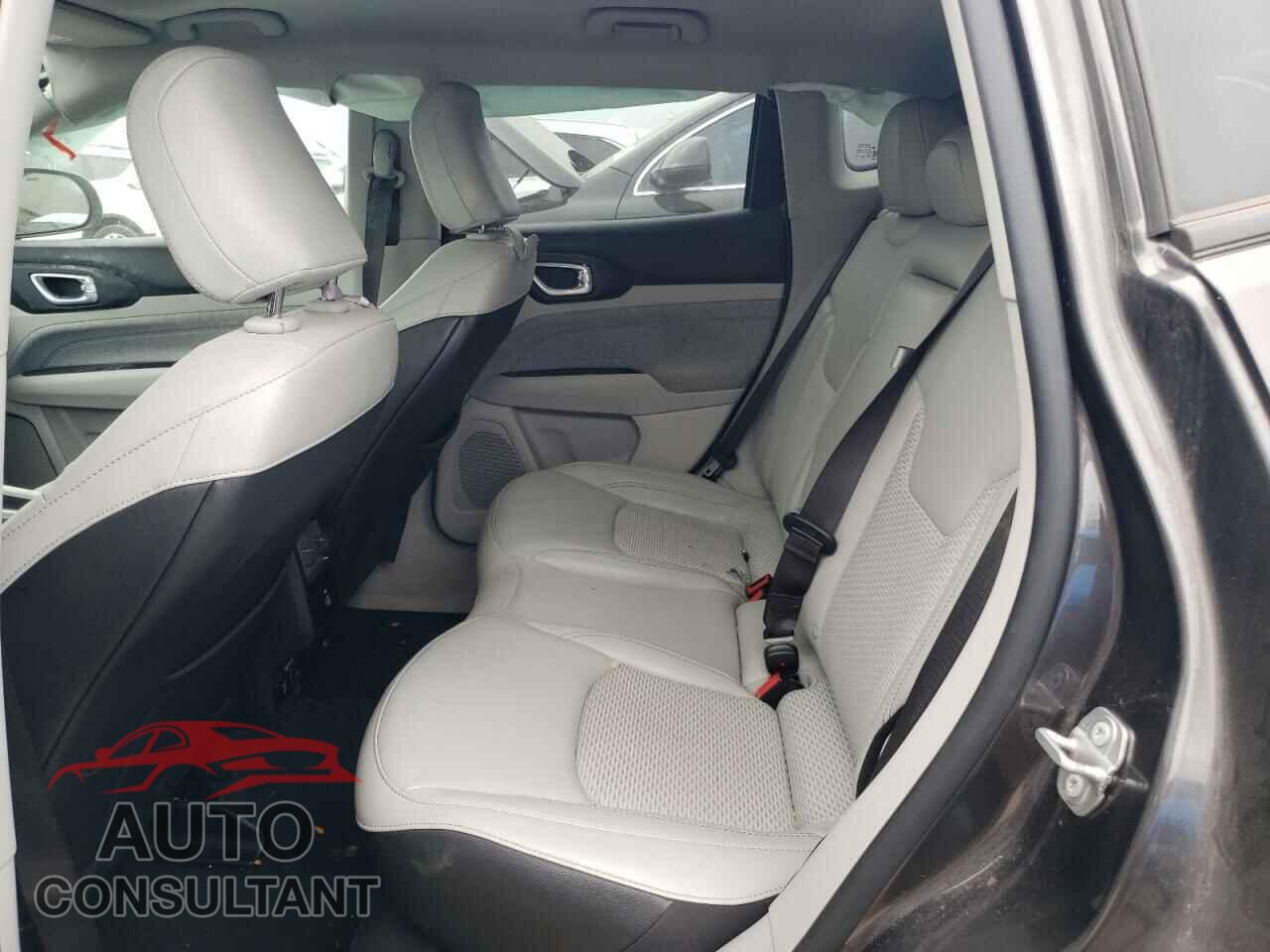 JEEP COMPASS 2022 - 3C4NJDBB5NT120623