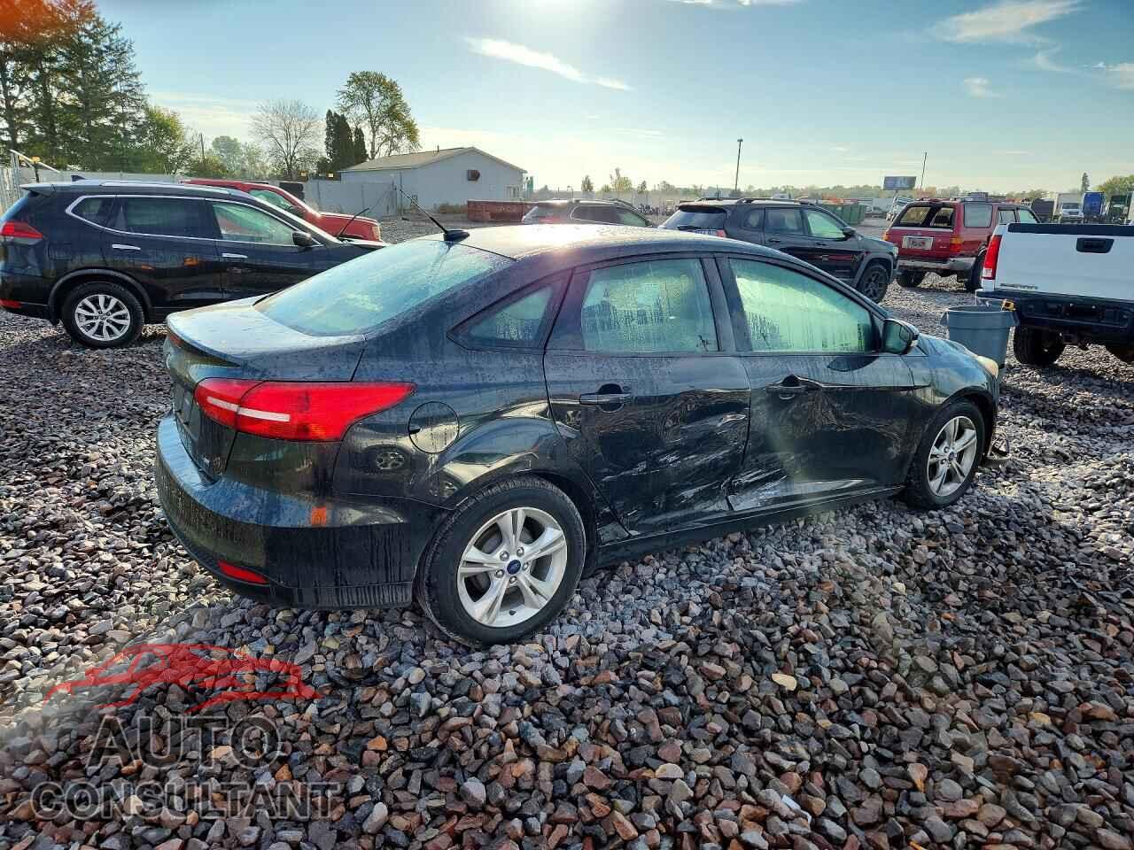 FORD FOCUS 2015 - 1FADP3F28FL203948