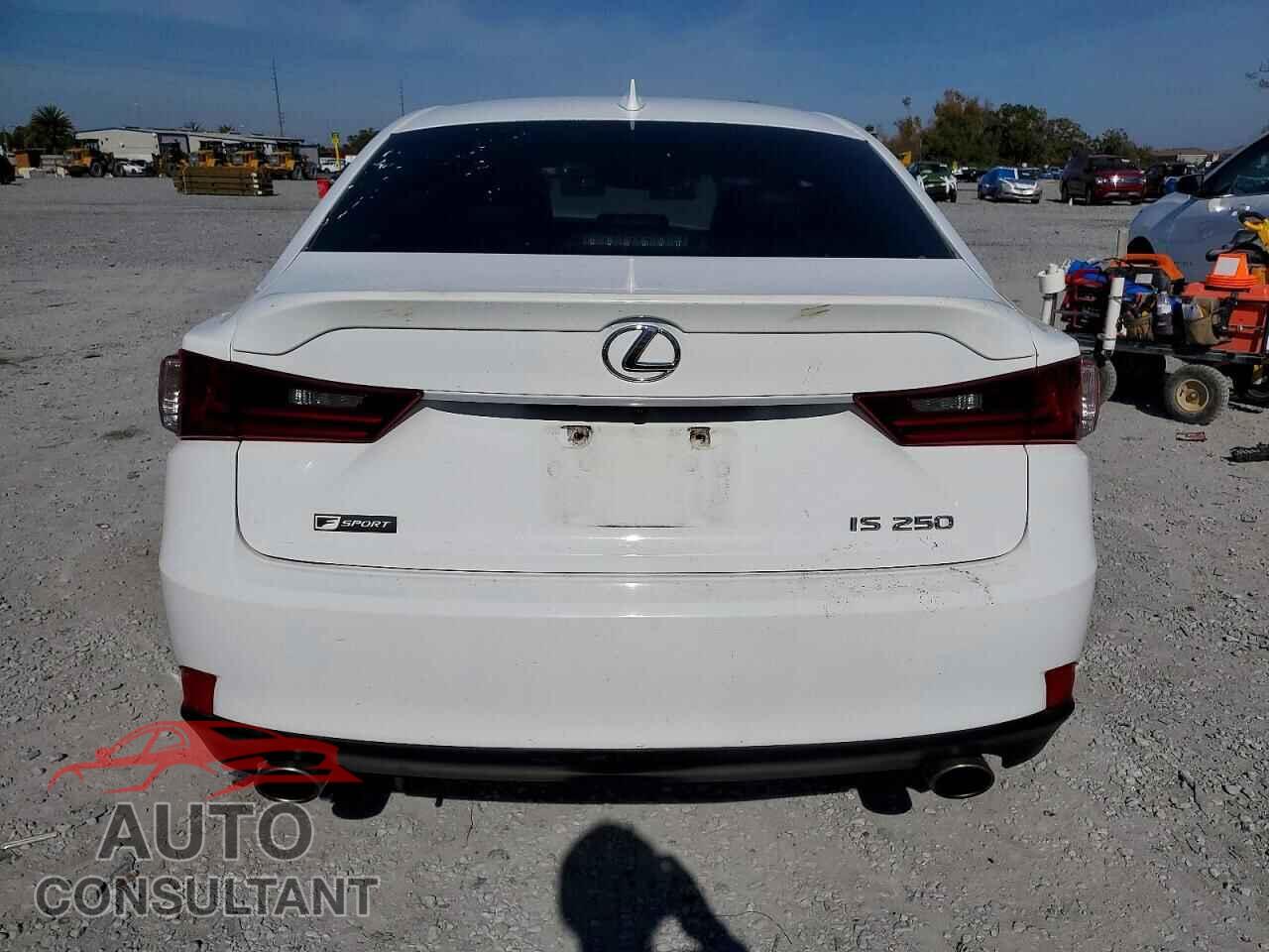 LEXUS IS 2015 - JTHBF1D23F5044061