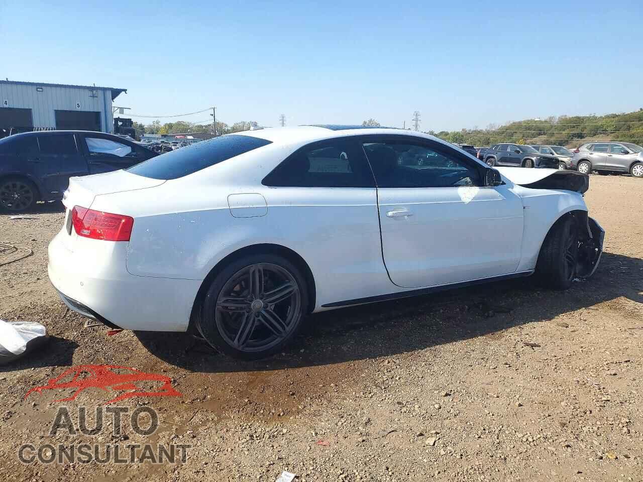 AUDI A5 2014 - WAUMFAFR4EA035182