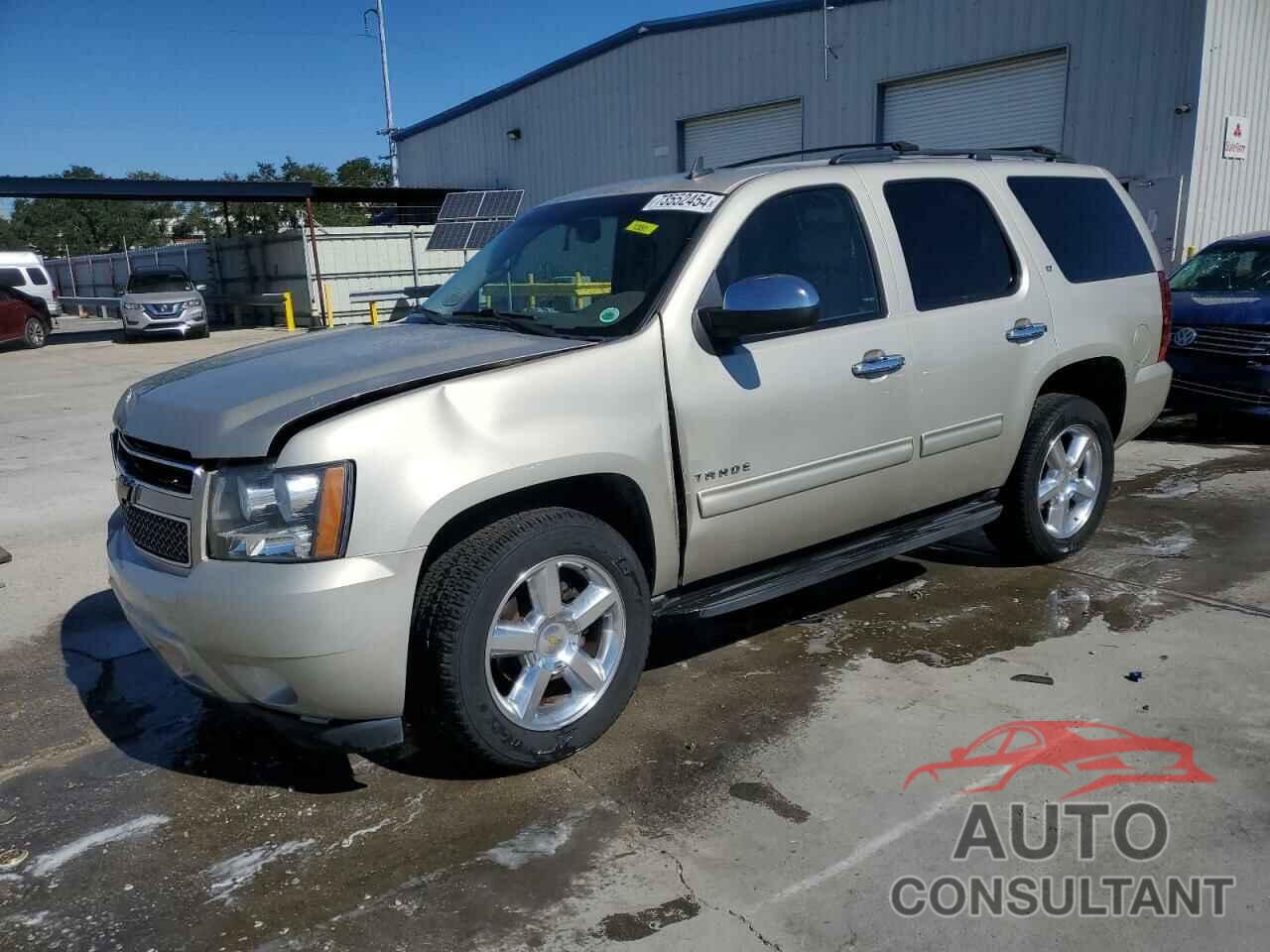 CHEVROLET TAHOE 2013 - 1GNSCBE04DR371546