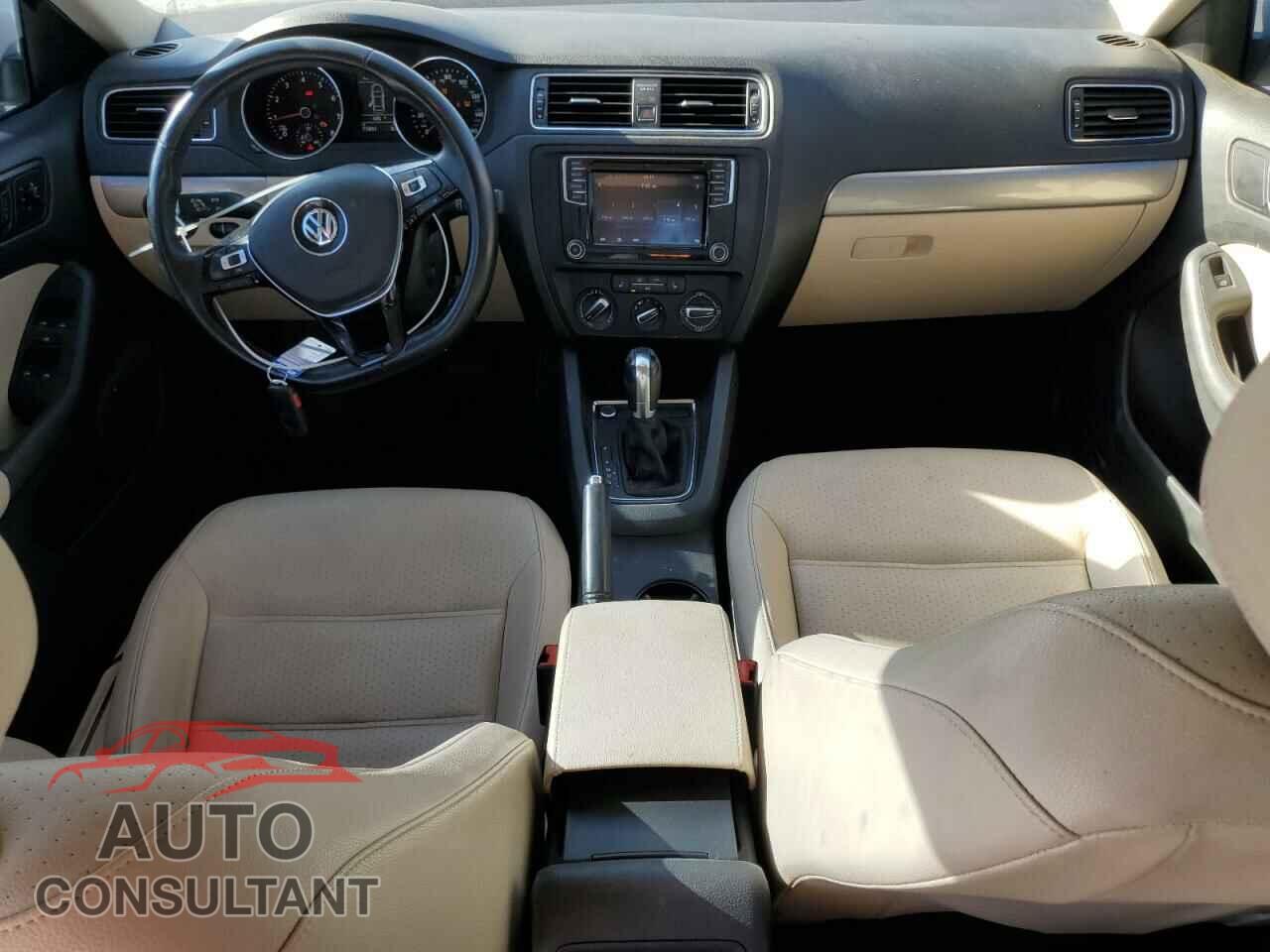 VOLKSWAGEN JETTA 2017 - 3VWDB7AJ4HM283214