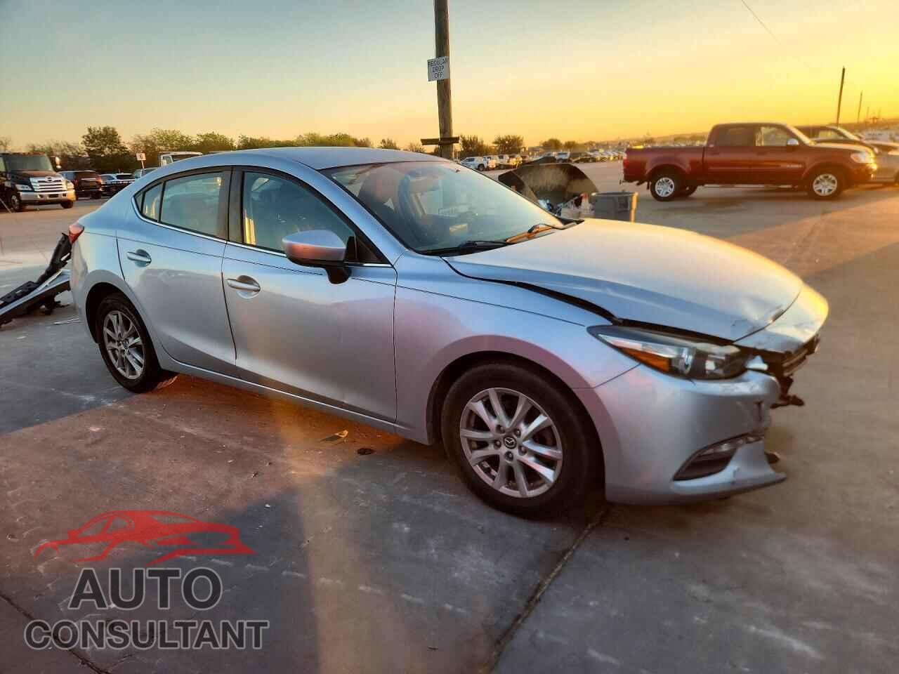 MAZDA 3 2017 - 3MZBN1U72HM103207