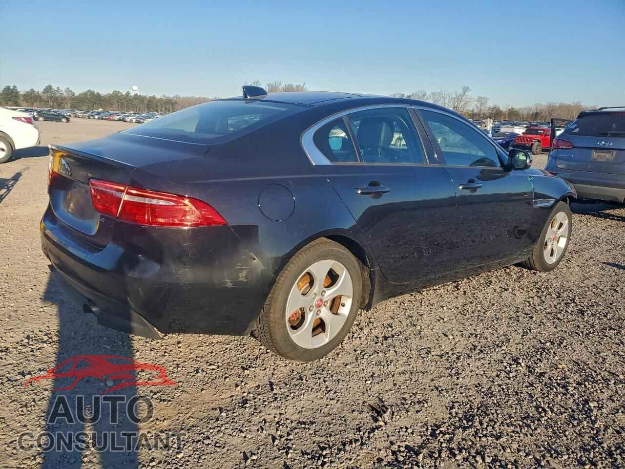 JAGUAR XE 2018 - SAJAR4FX7JCP38806