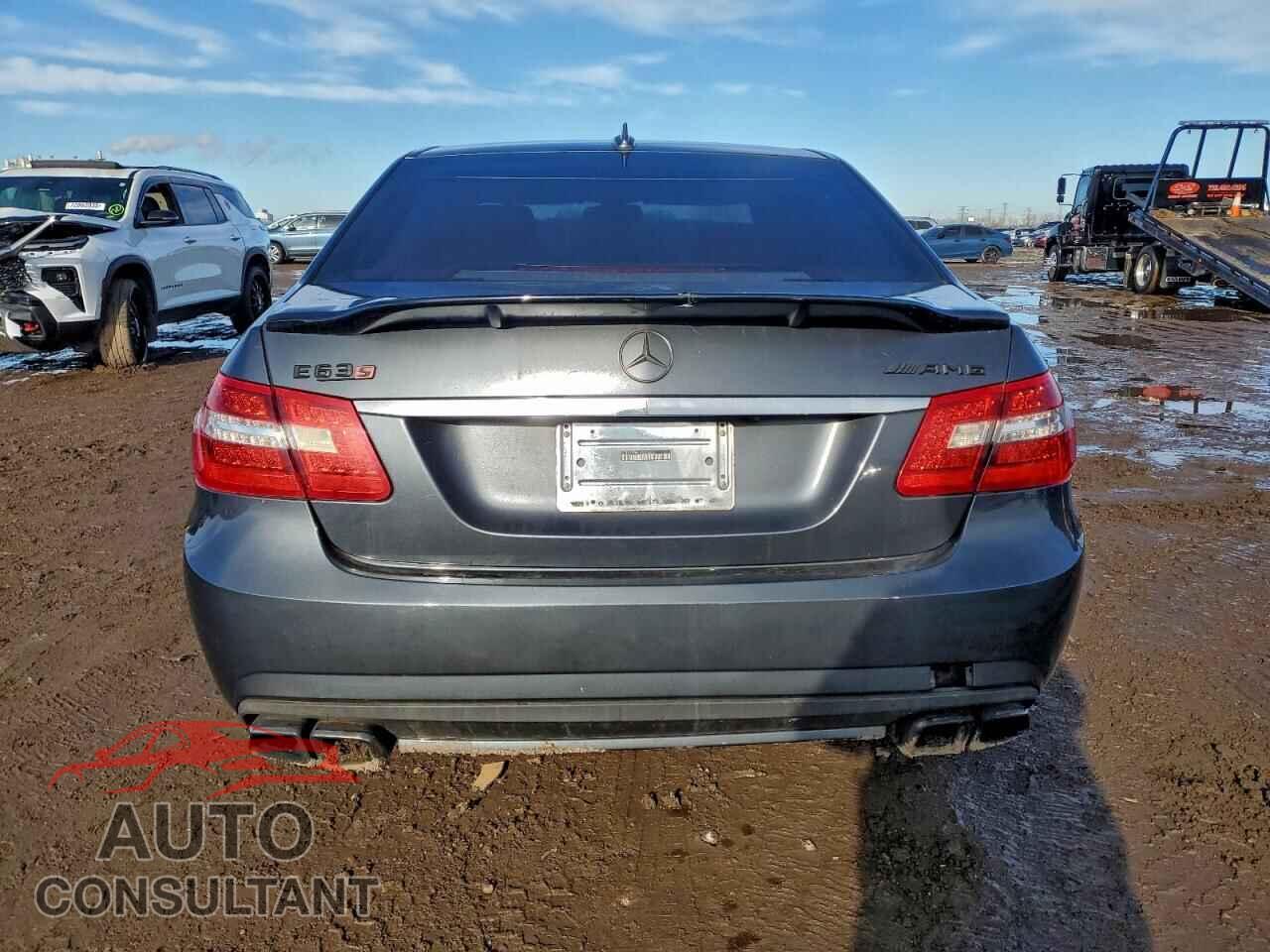 MERCEDES-BENZ E-CLASS 2010 - WDDHF7HB4AA065161