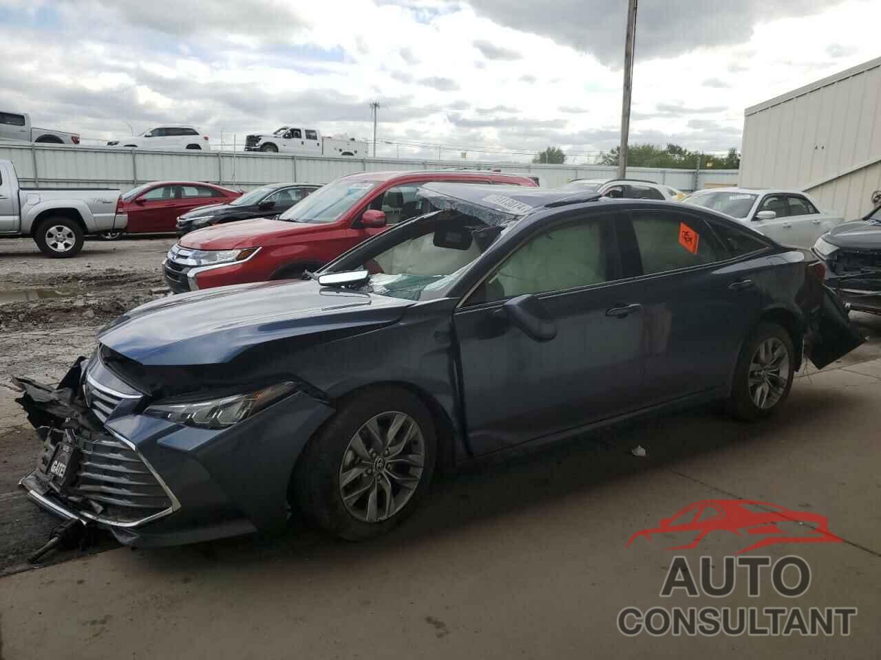 TOYOTA AVALON 2022 - 4T1JZ1FB4NU076230