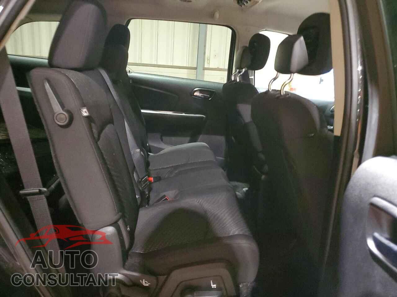 DODGE JOURNEY 2013 - 3C4PDCBBXDT646044