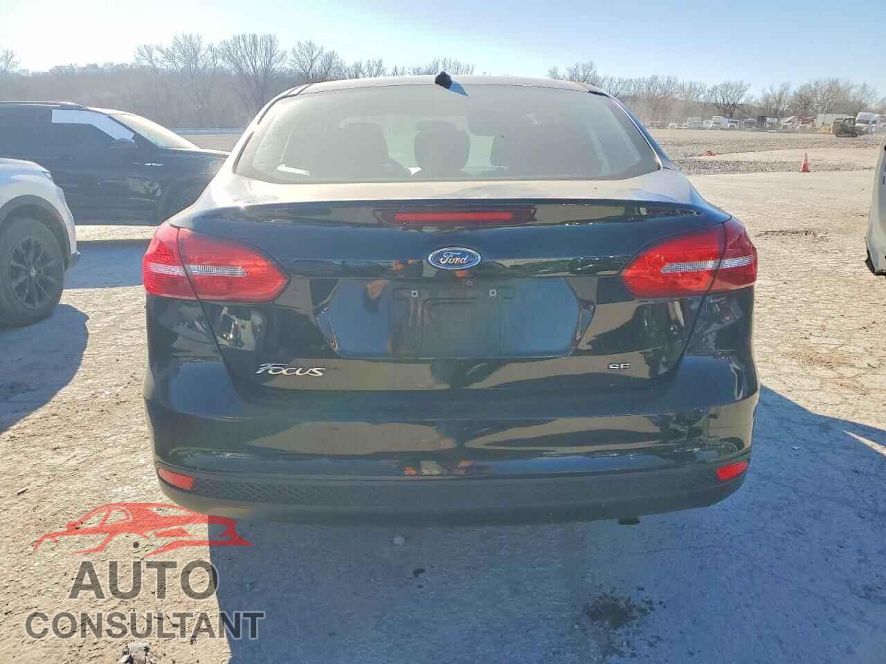 FORD FOCUS 2017 - 1FADP3F20HL217068