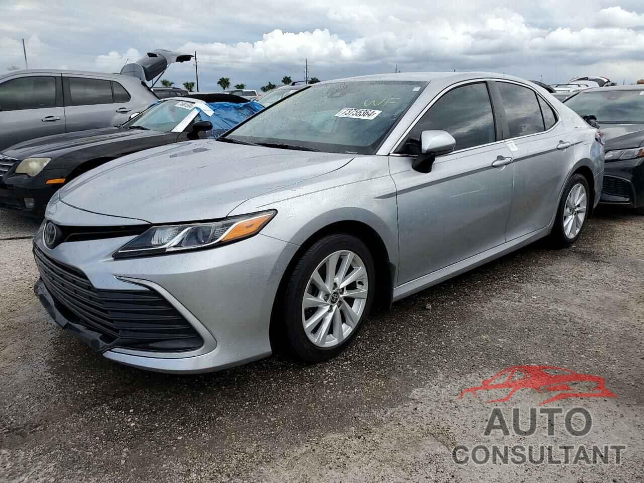 TOYOTA CAMRY 2021 - 4T1C11AK4MU546231
