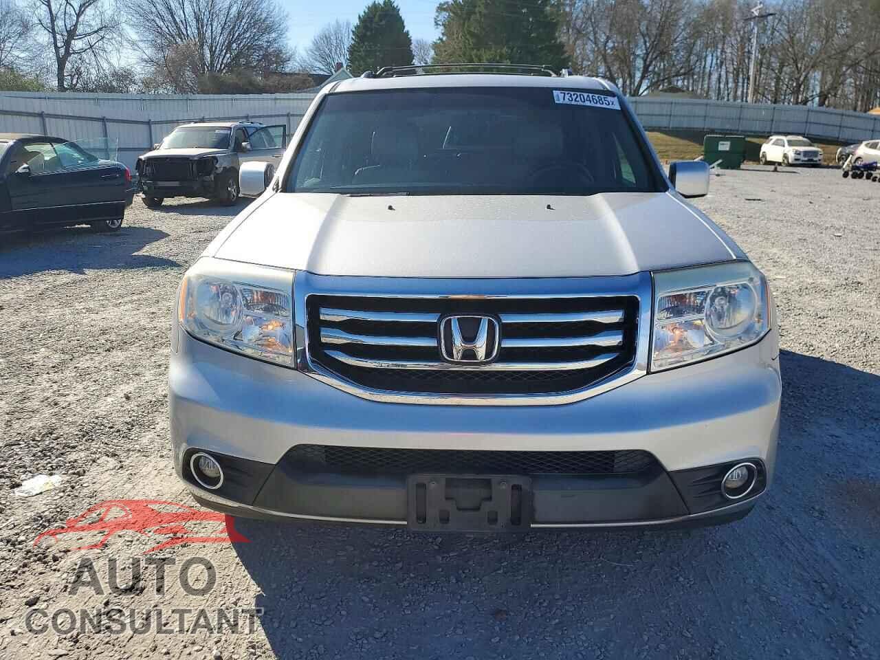 HONDA PILOT 2015 - 5FNYF4H34FB069520