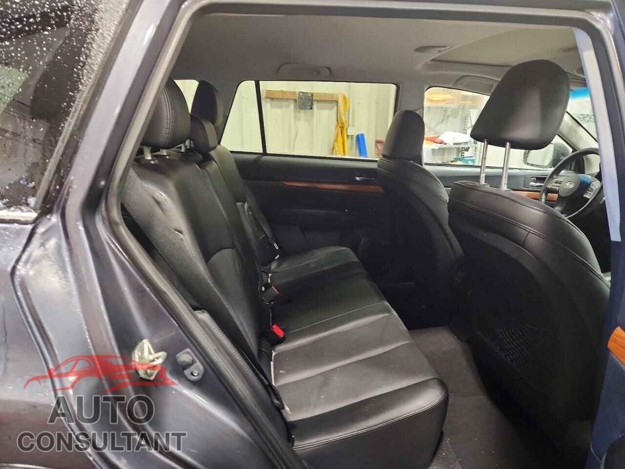 SUBARU OUTBACK 2014 - 4S4BRBLC4E3205418