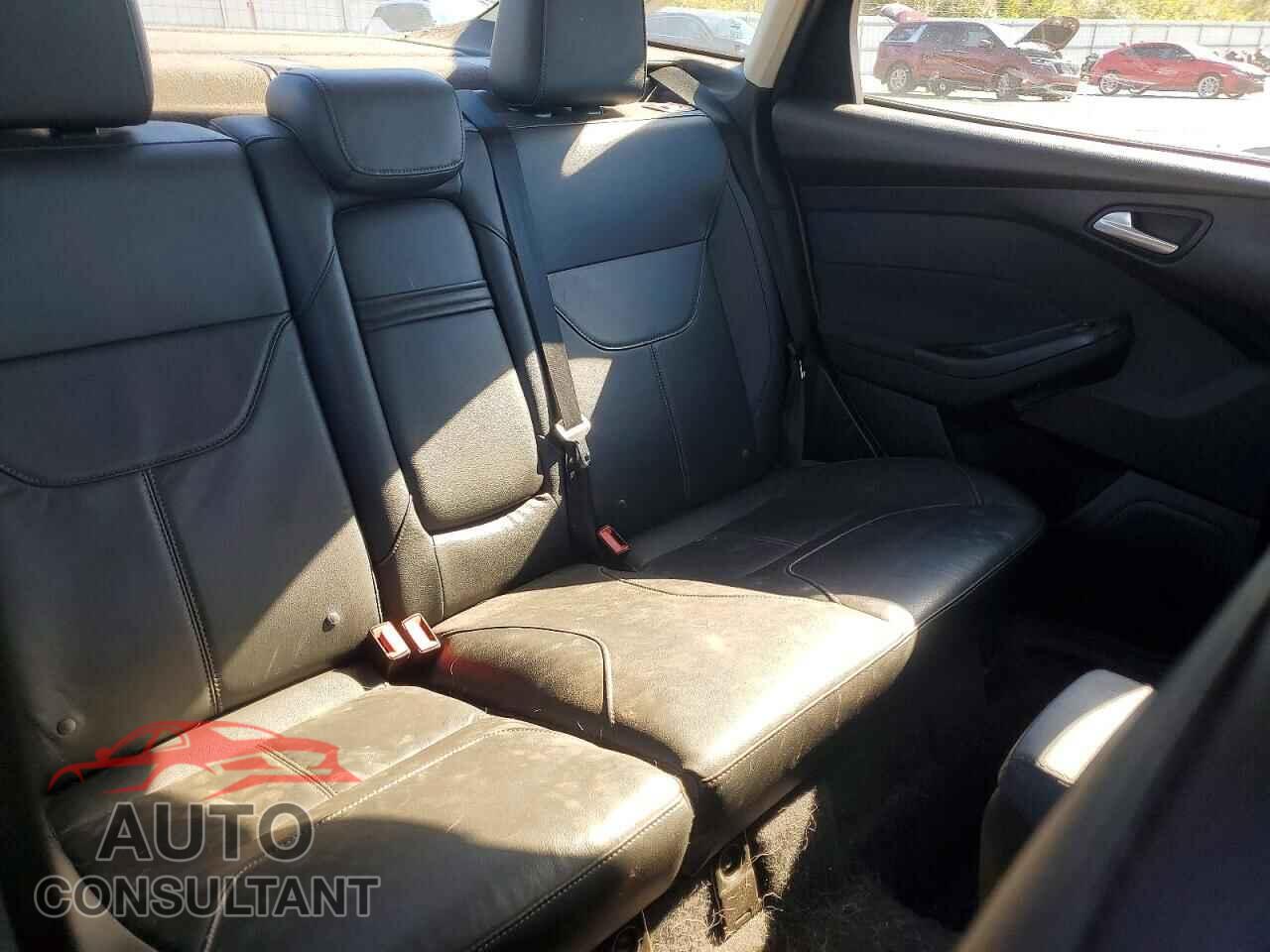 FORD FOCUS 2016 - 1FADP3F22GL200965