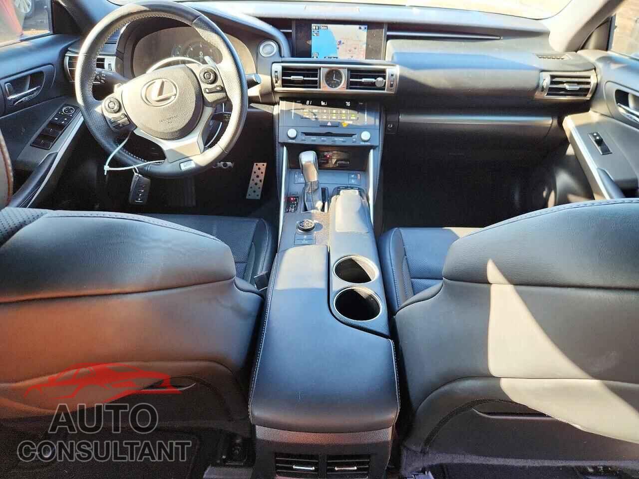 LEXUS IS 2015 - JTHCE1D21F5009221