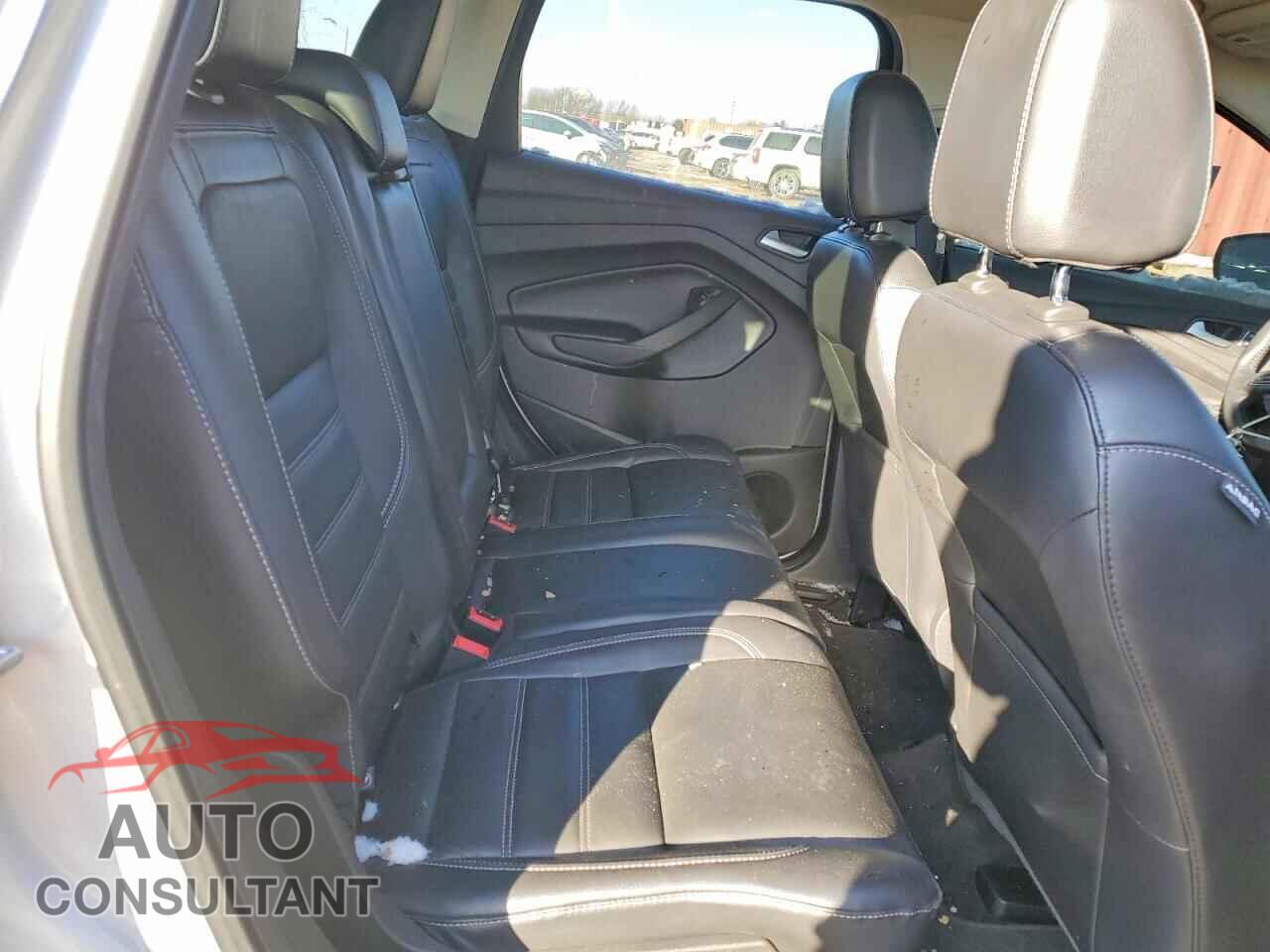 FORD ESCAPE 2017 - 1FMCU9JDXHUC83899