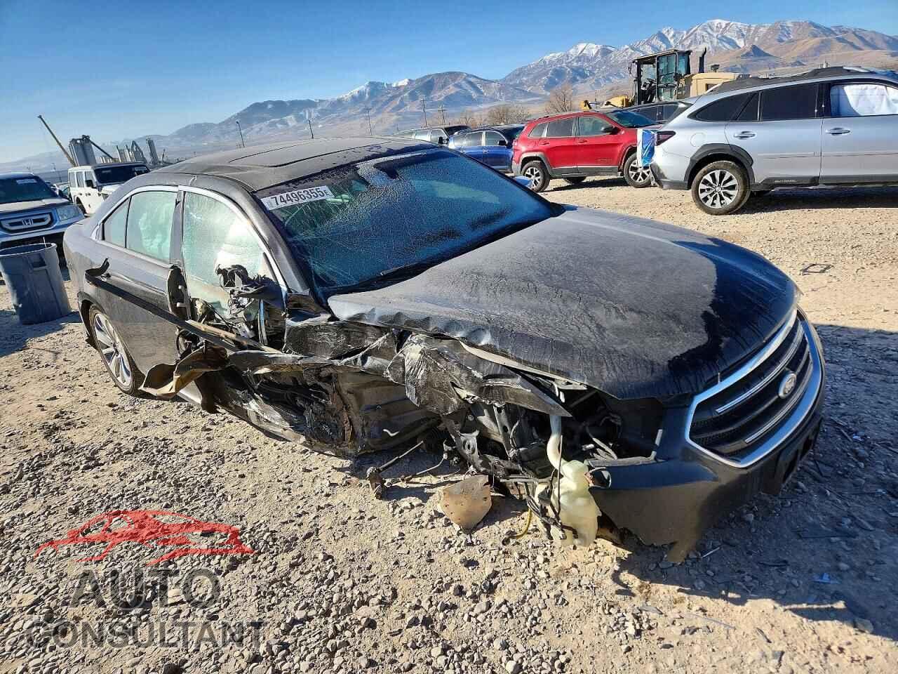 FORD TAURUS 2012 - 1FAHP2JW2CG139108