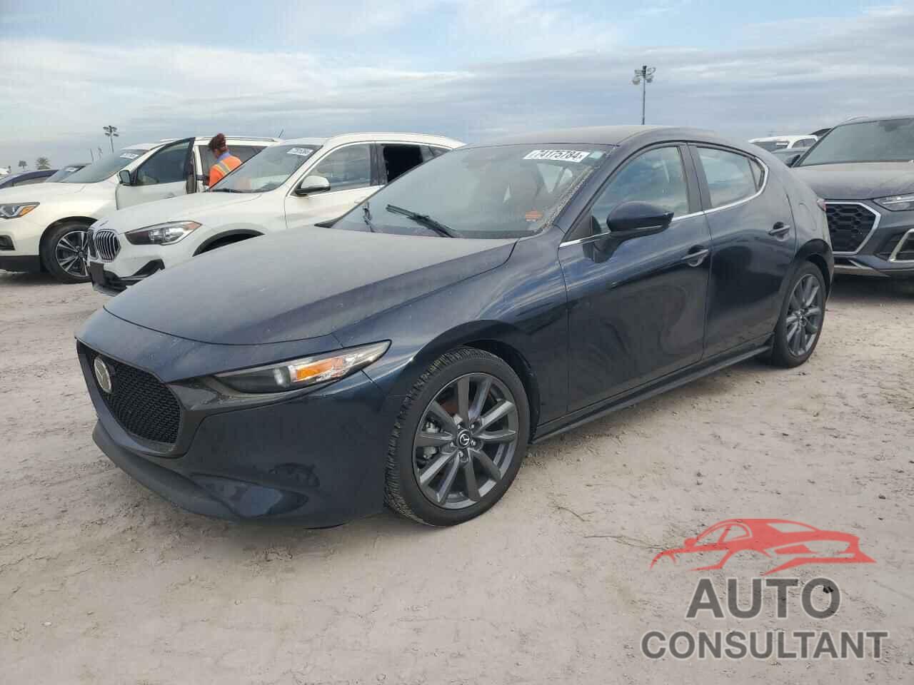 MAZDA 3 2023 - JM1BPAKM4P1600924