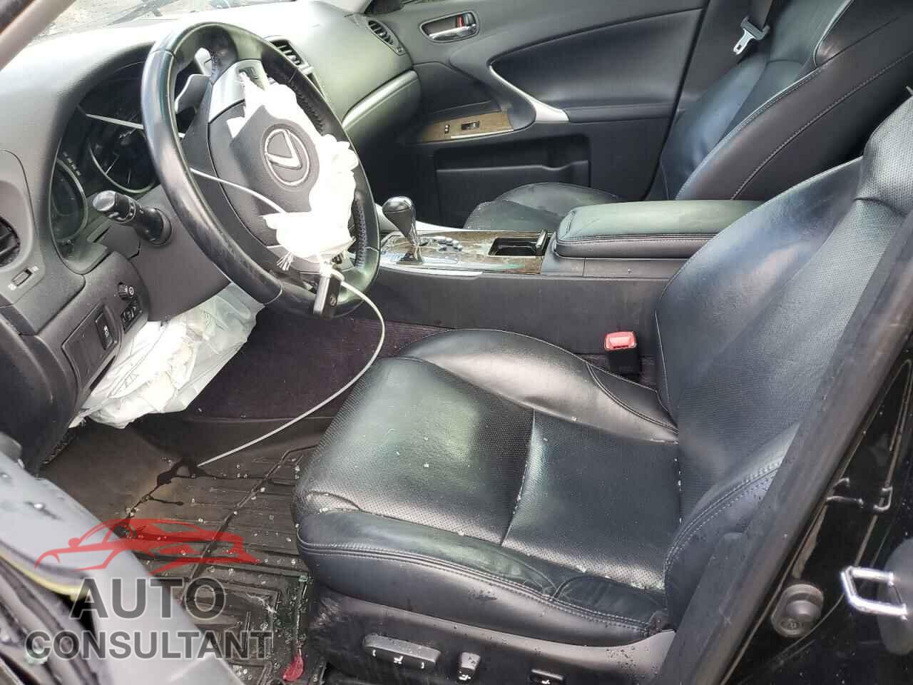 LEXUS IS 2013 - JTHBF5C23D5190417