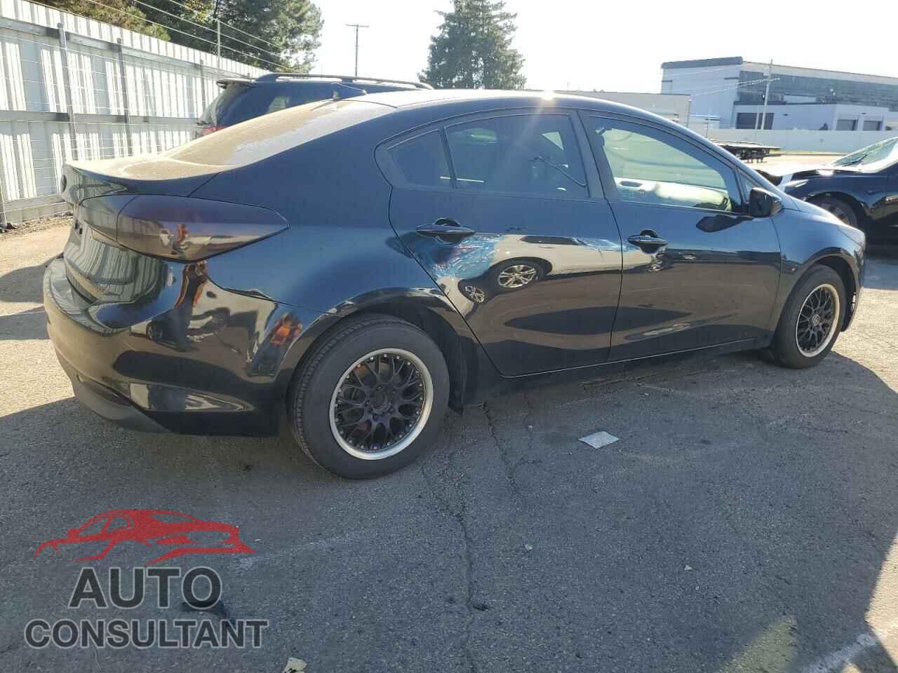 KIA FORTE 2018 - 3KPFL4A73JE178367