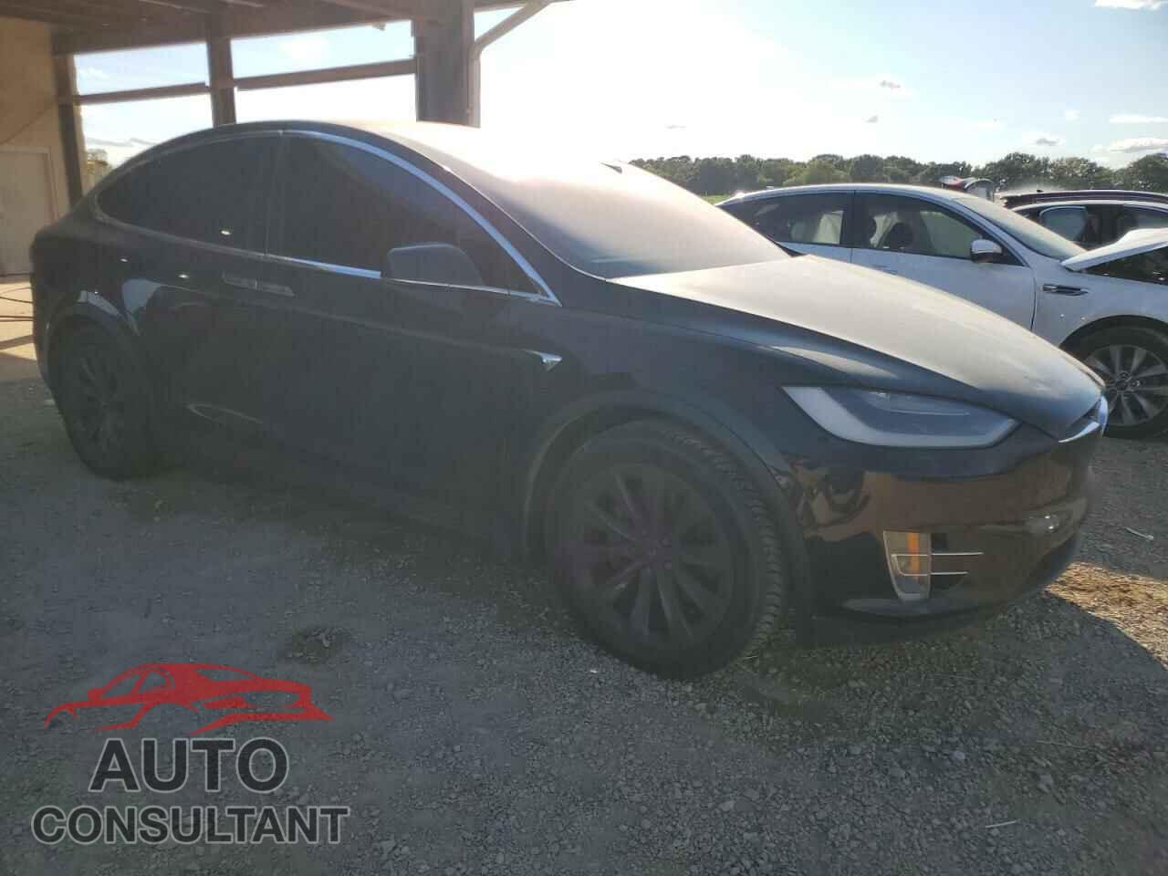 TESLA MODEL X 2018 - 5YJXCDE2XJF091143