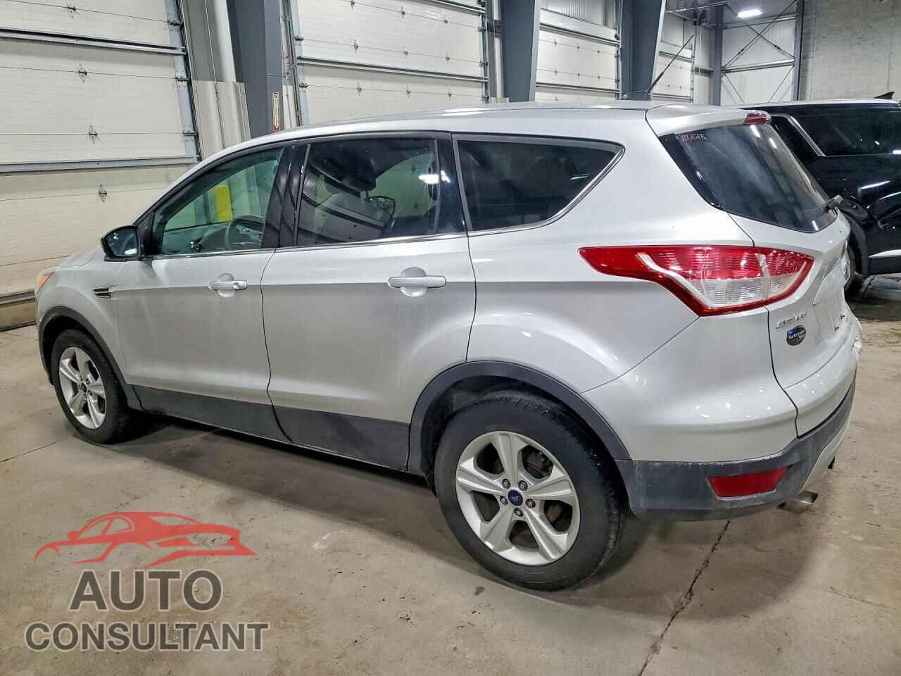 FORD ESCAPE 2015 - 1FMCU9GX7FUB07021