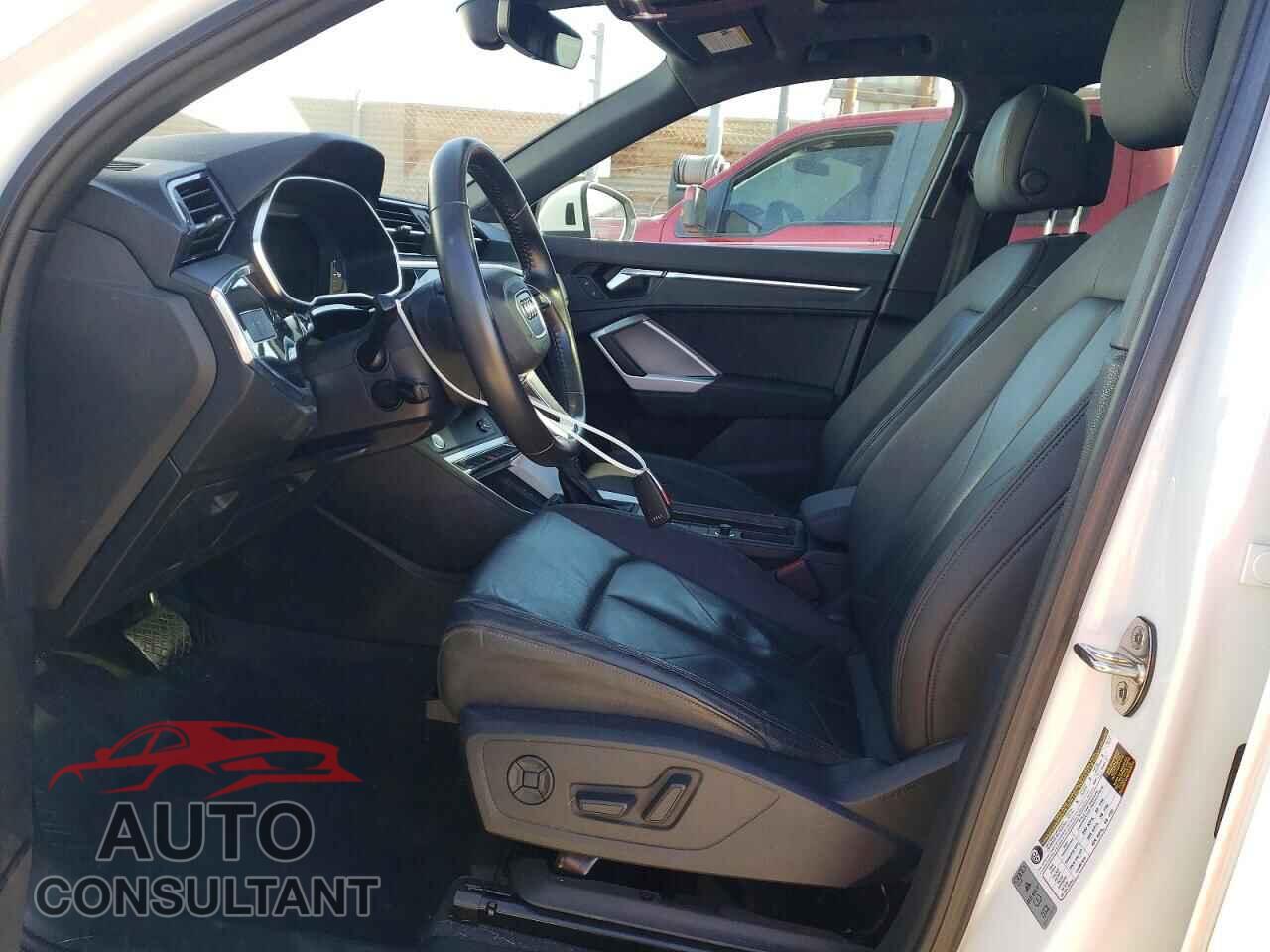 AUDI Q3 2019 - WA1EECF3XK1086614
