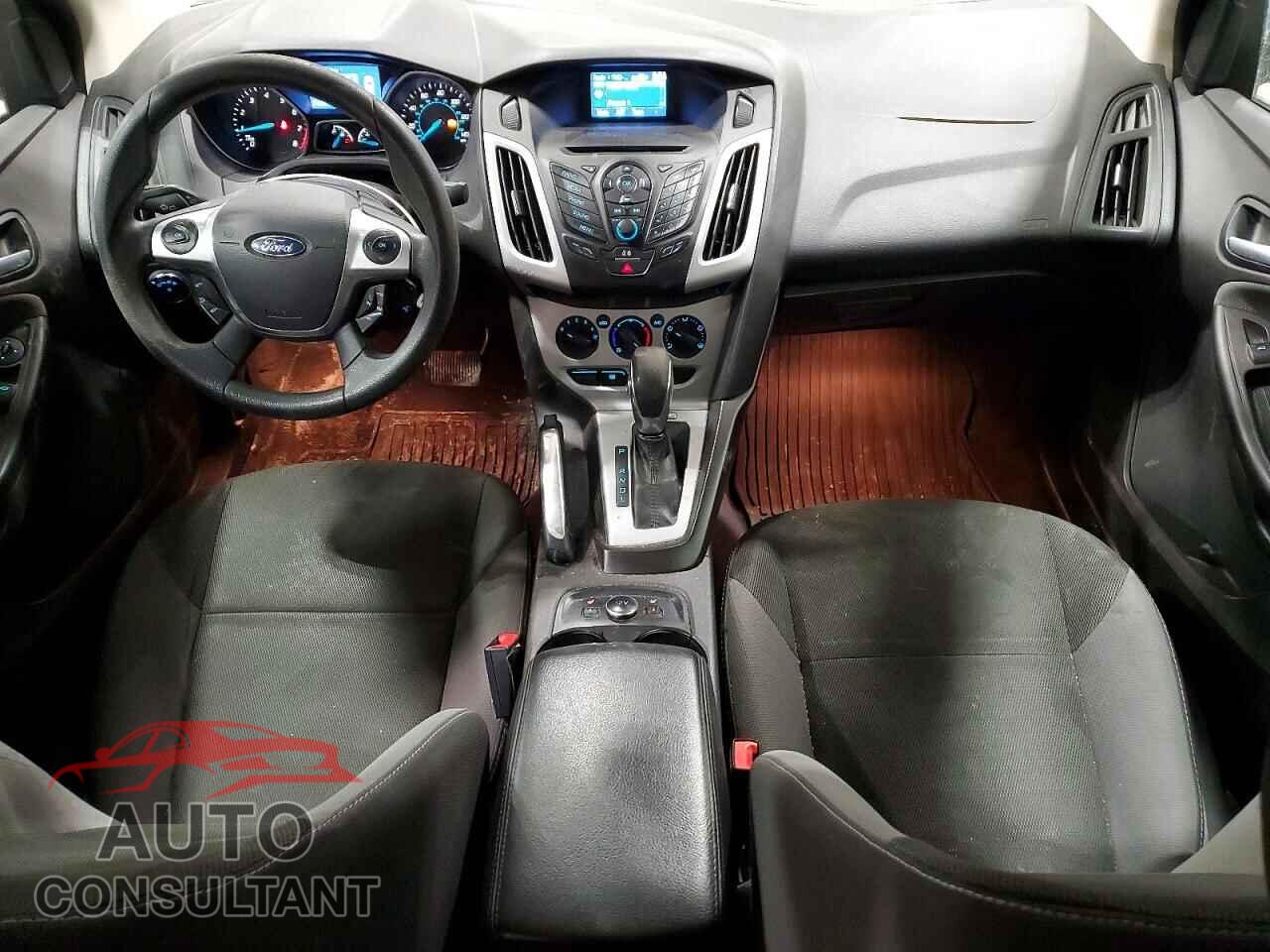 FORD FOCUS 2013 - 1FADP3F22DL381948